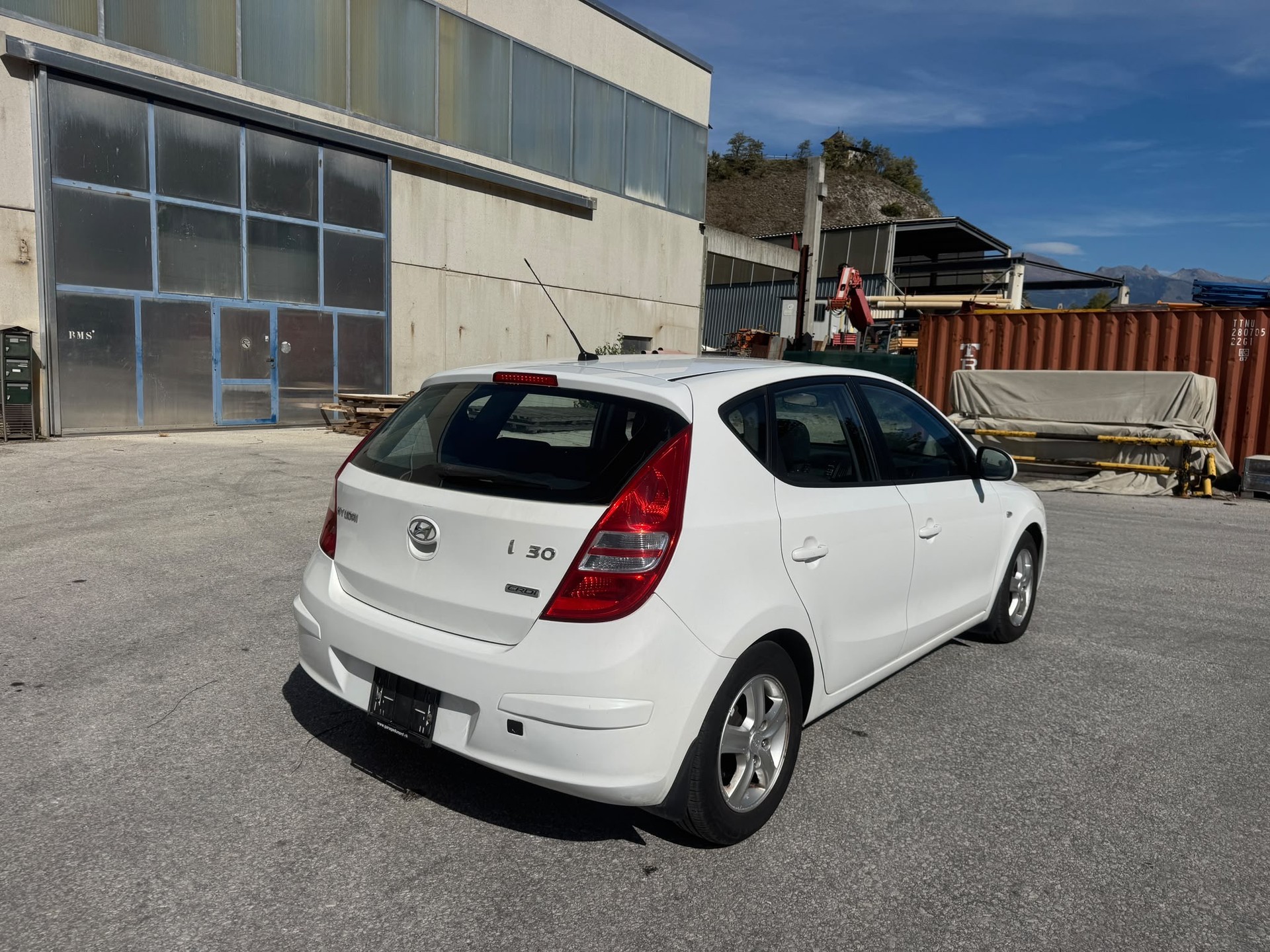 HYUNDAI i30 1.6 CRDi Style-image-3