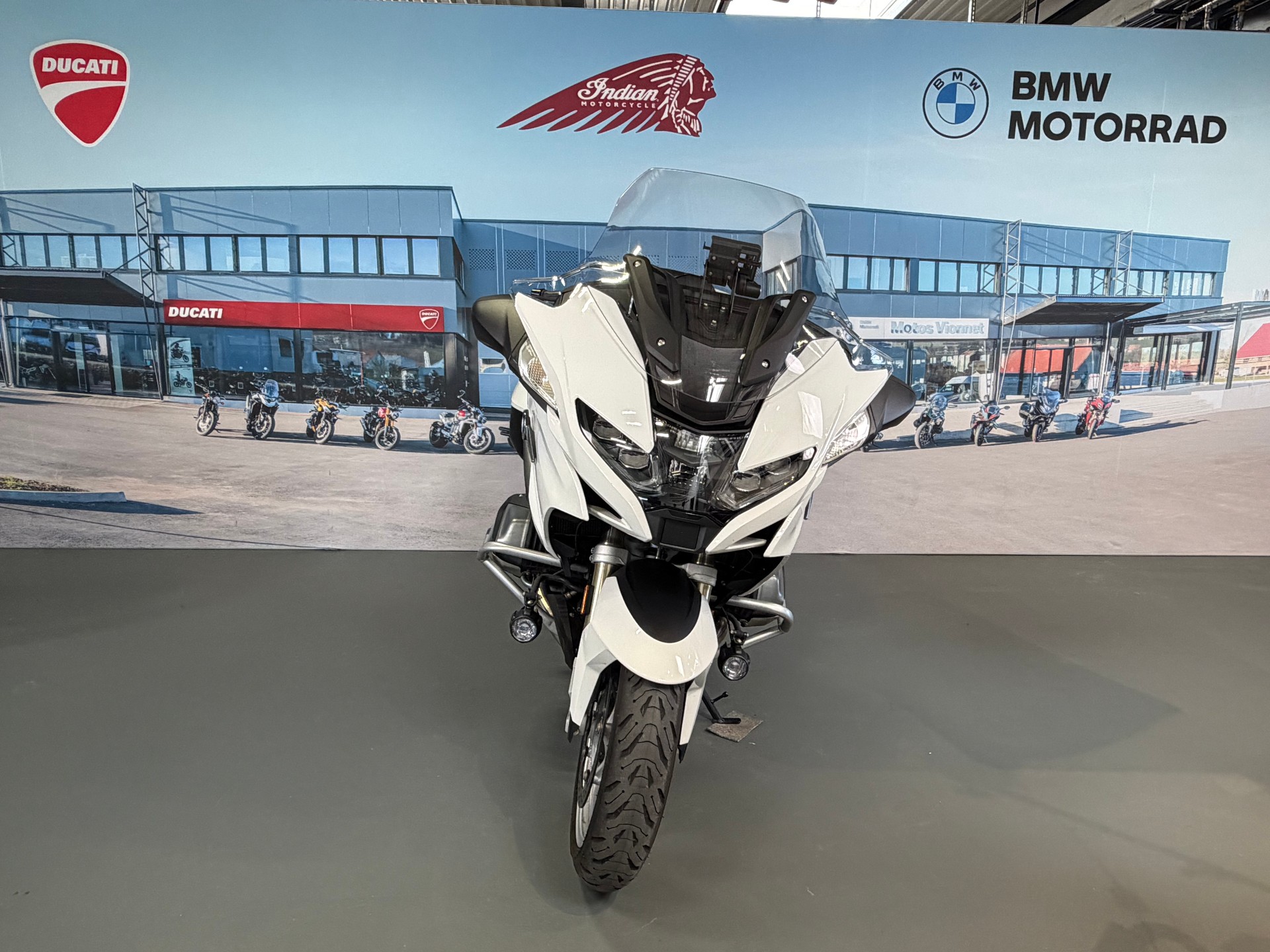 BMW R 1250 RT-showroom-element-1