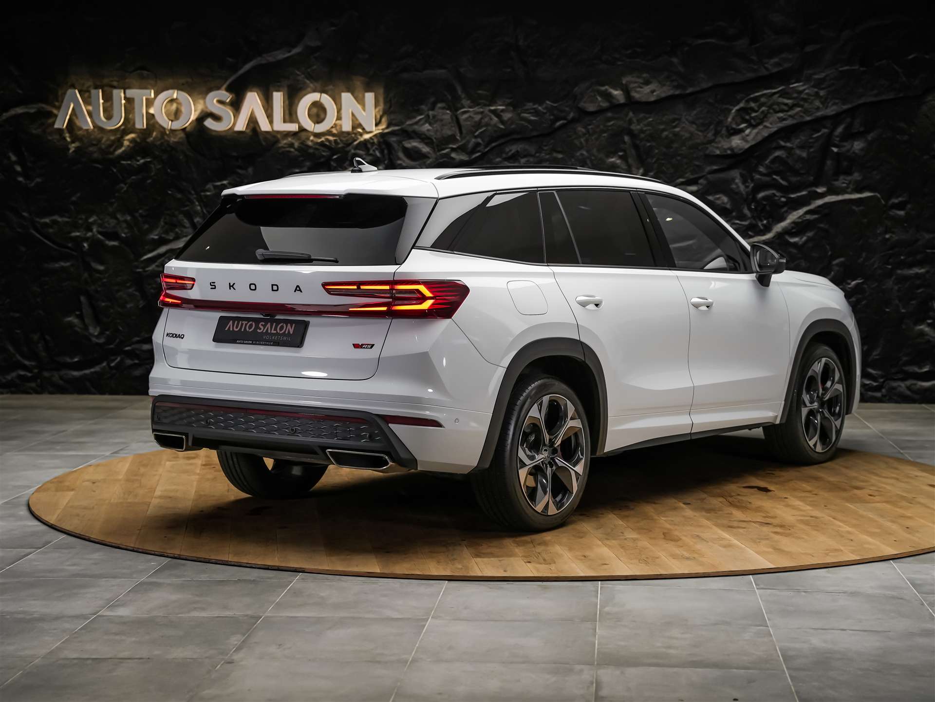 SKODA Kodiaq 2.0 TSI RS 4x4 *Head Up*Panorama*Standheizung*-image-4