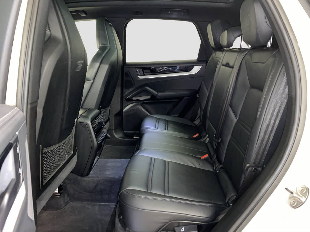 PORSCHE Cayenne 3.0 V6 E-Hybrid Facelift-image-12