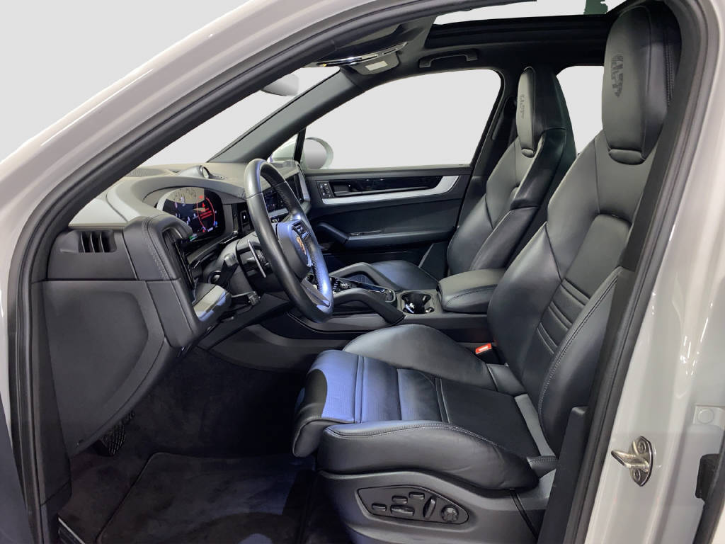 PORSCHE Cayenne 3.0 V6 E-Hybrid Facelift-image-5