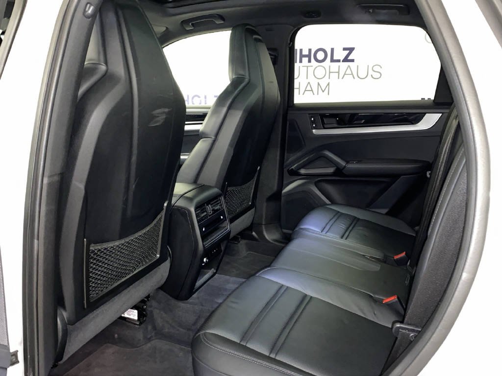 PORSCHE Cayenne 3.0 V6 E-Hybrid Facelift-image-16