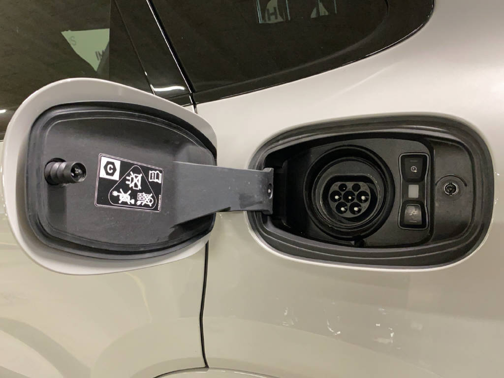 PORSCHE Cayenne 3.0 V6 E-Hybrid Facelift-image-17