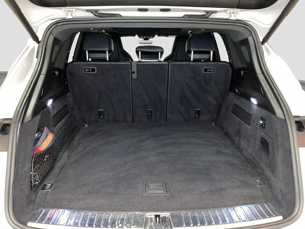 PORSCHE Cayenne 3.0 V6 E-Hybrid Facelift-image-13