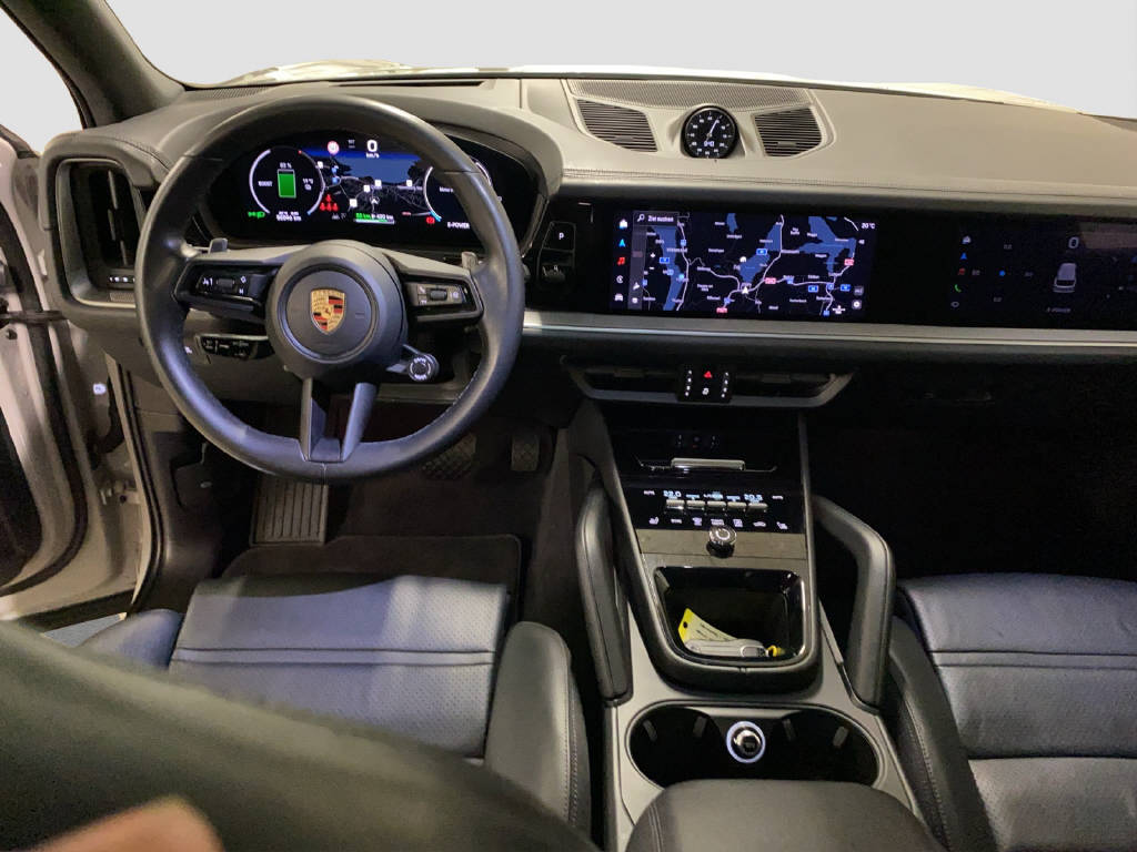 PORSCHE Cayenne 3.0 V6 E-Hybrid Facelift-image-9