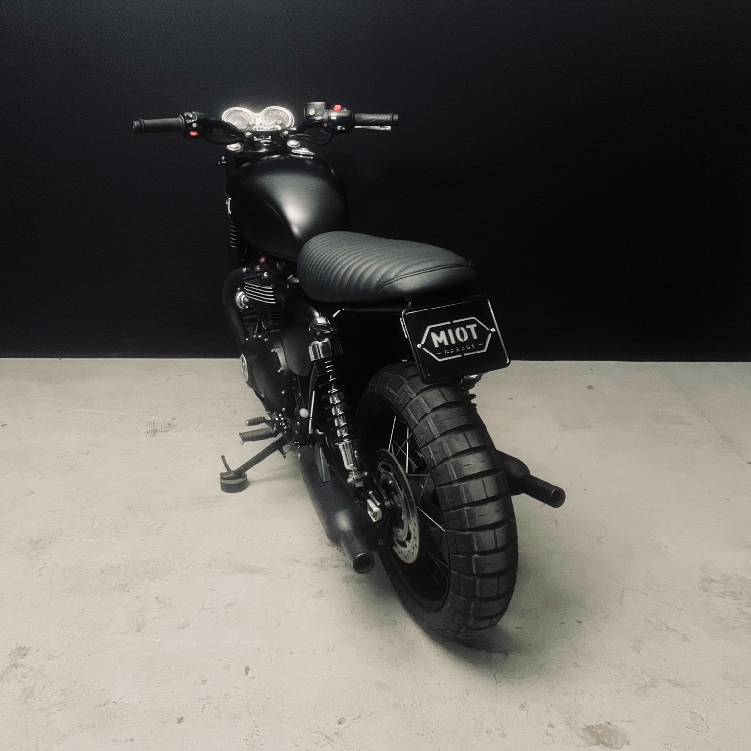 TRIUMPH Bonneville 900 T 100 ABS-image-6