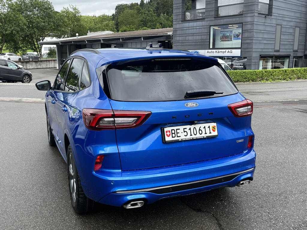 FORD Kuga 2.5 Plug-in Hybrid ST-Line-showroom-element-3