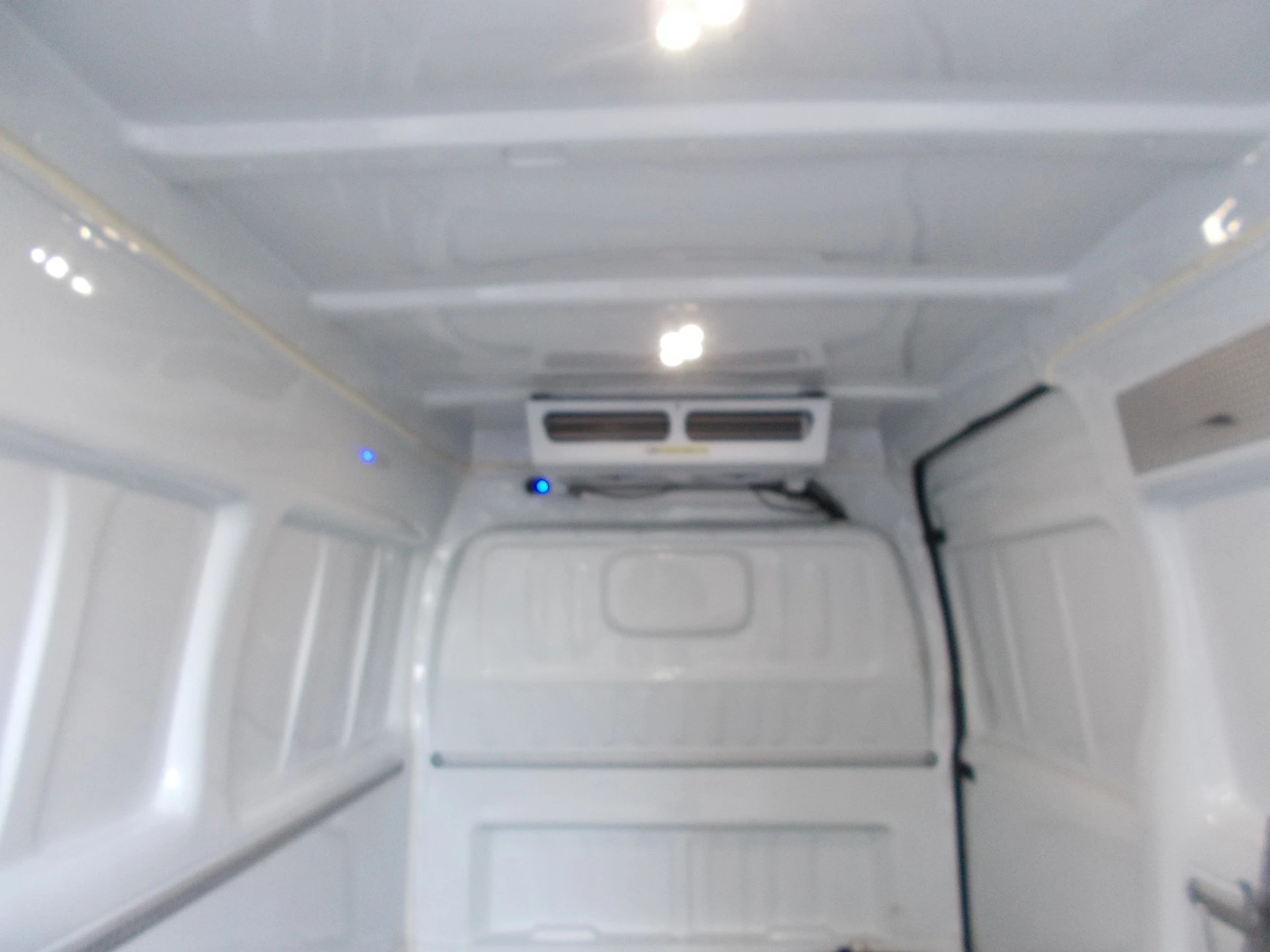 FORD Transit Van 350L KÜHLKASTEN-image-7
