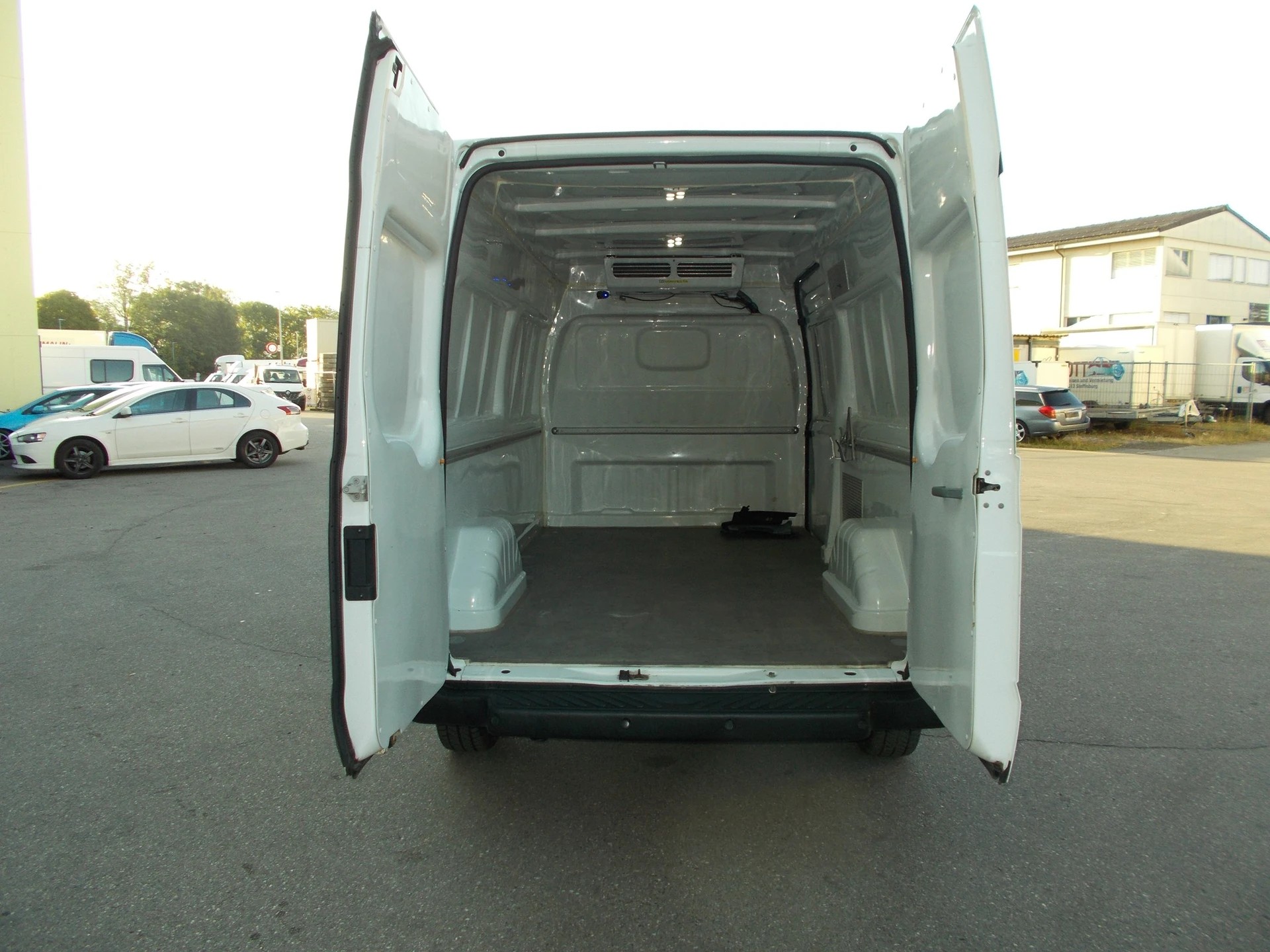 FORD Transit Van 350L KÜHLKASTEN-image-6