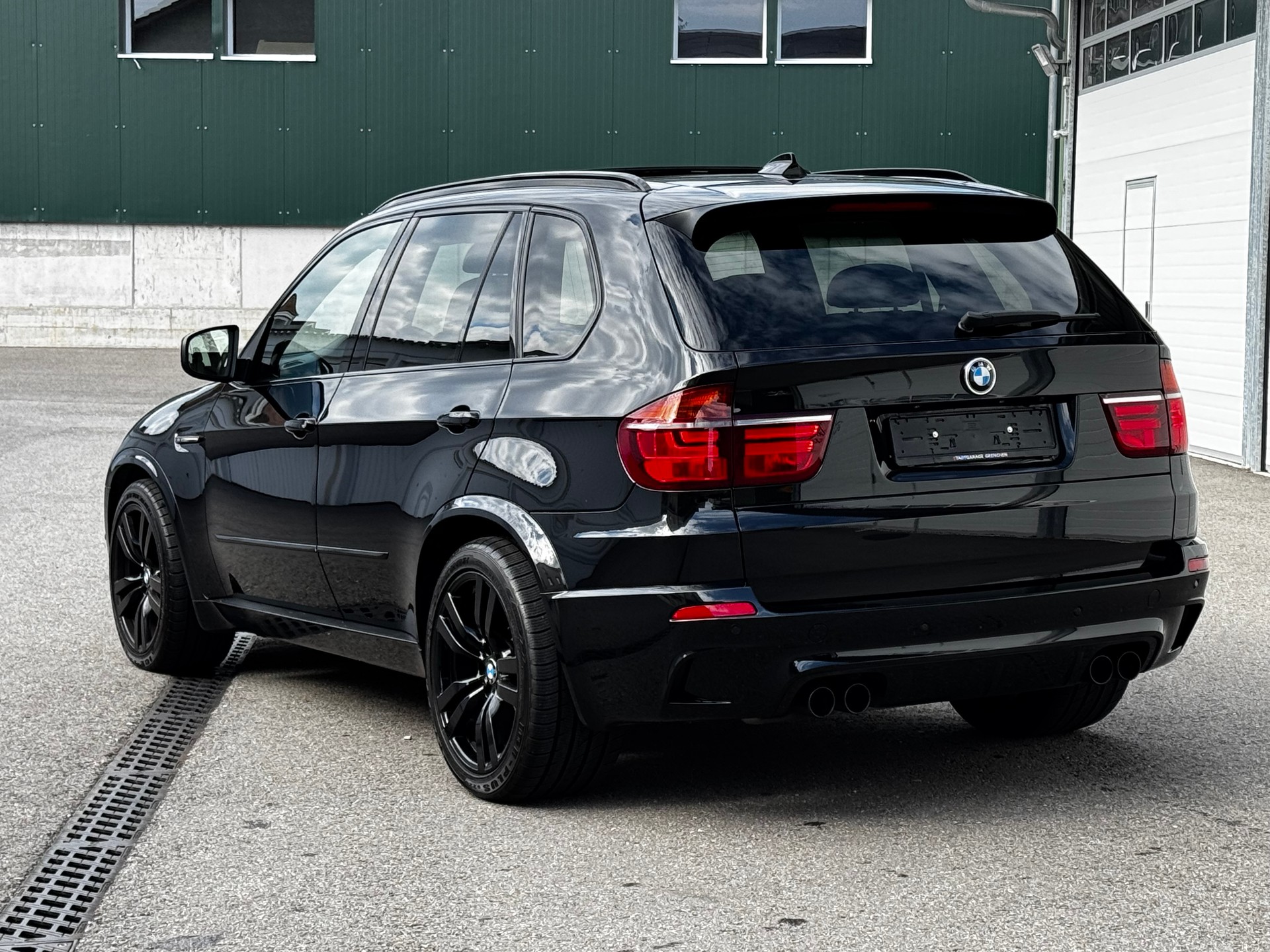 BMW X5 xDrive M Steptronic-showroom-element-2