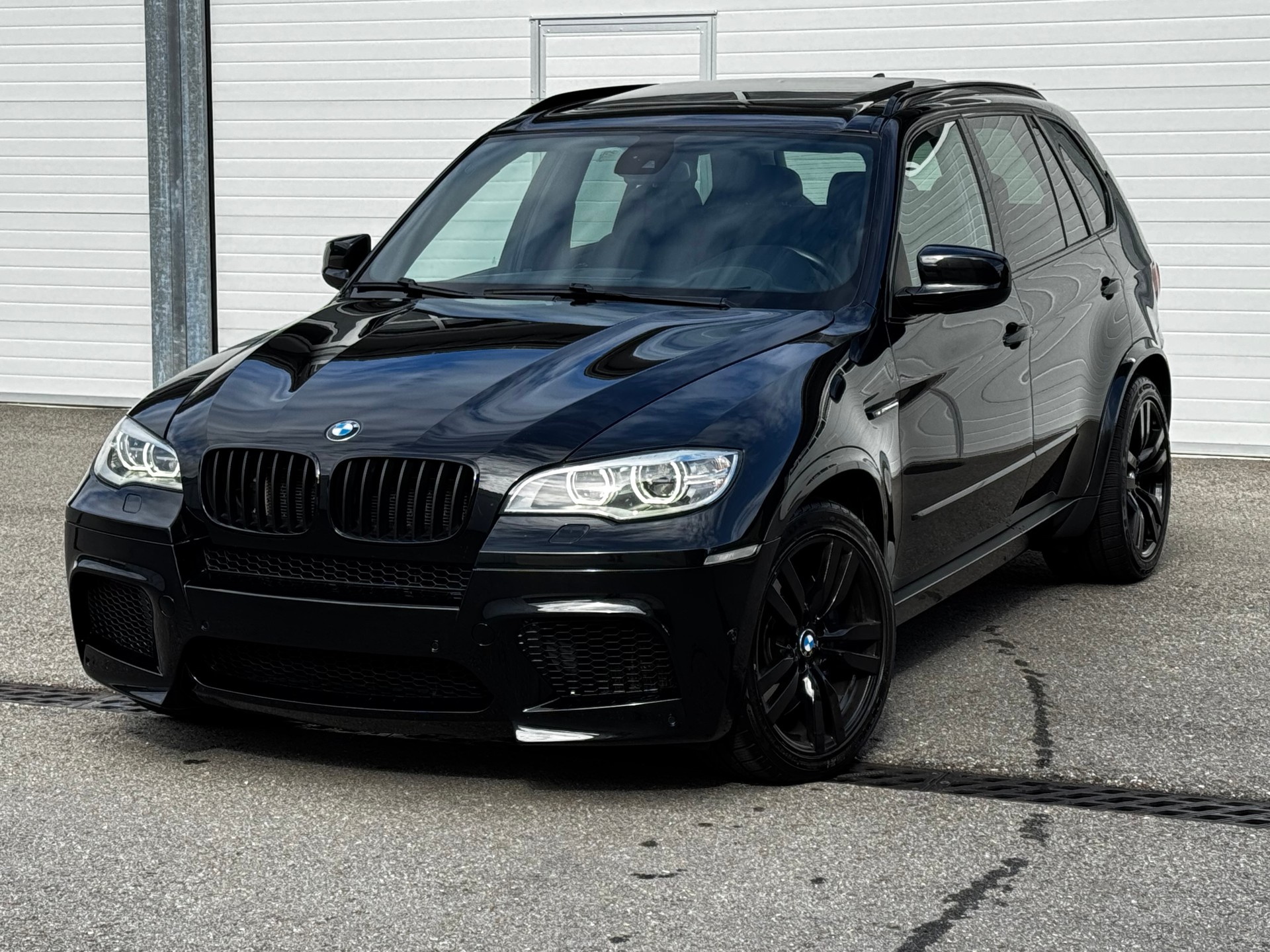 BMW X5 xDrive M Steptronic-showroom-element-1