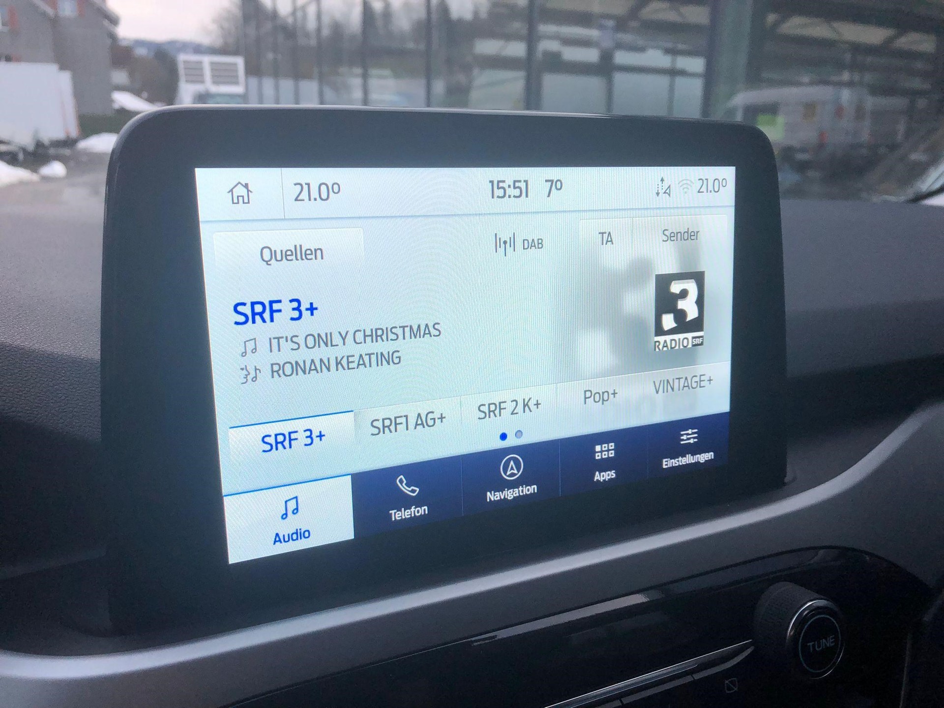 FORD Kuga 2.0 EcoBlue Cool & Connect 4x4-image-17