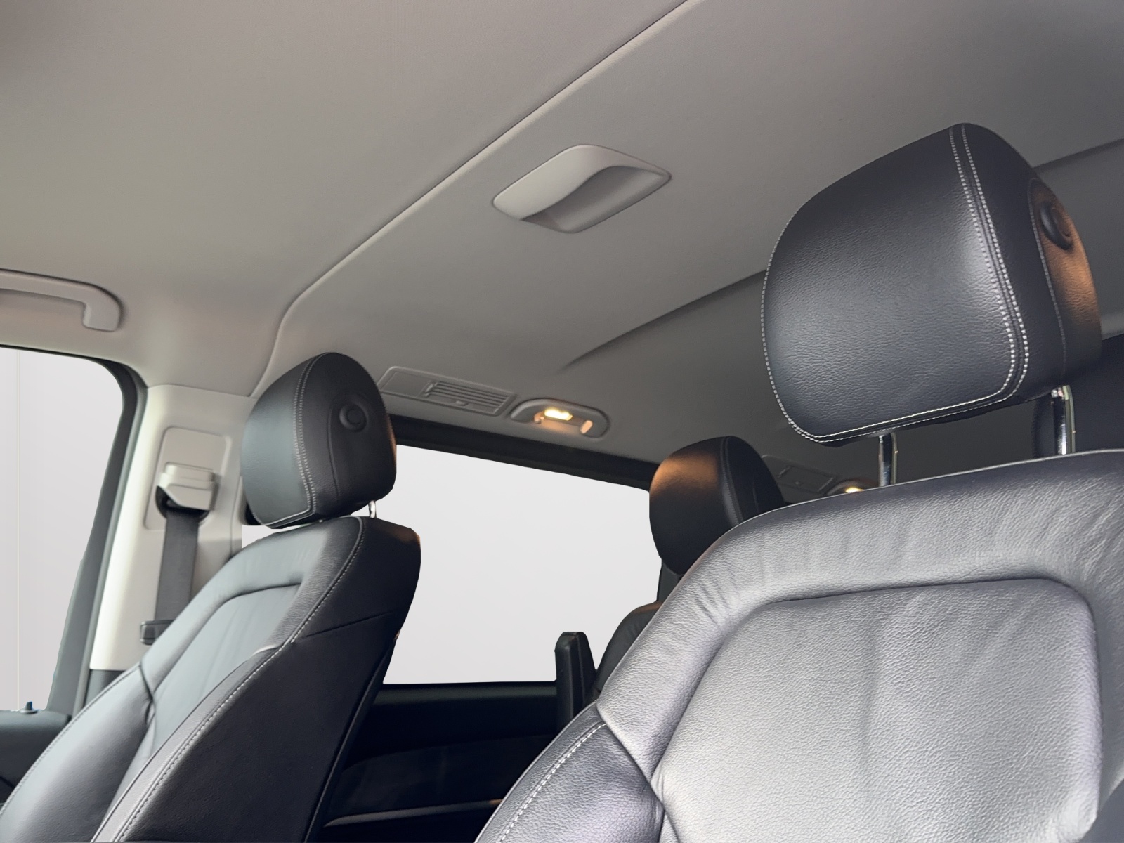 MERCEDES-BENZ EQV 300 Avantgarde lang 7-Plätze-image-11