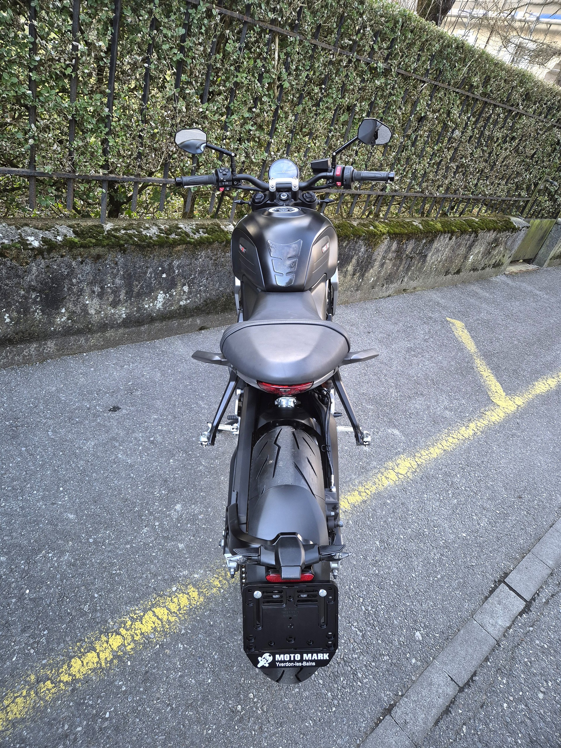 TRIUMPH Trident 660-image-11