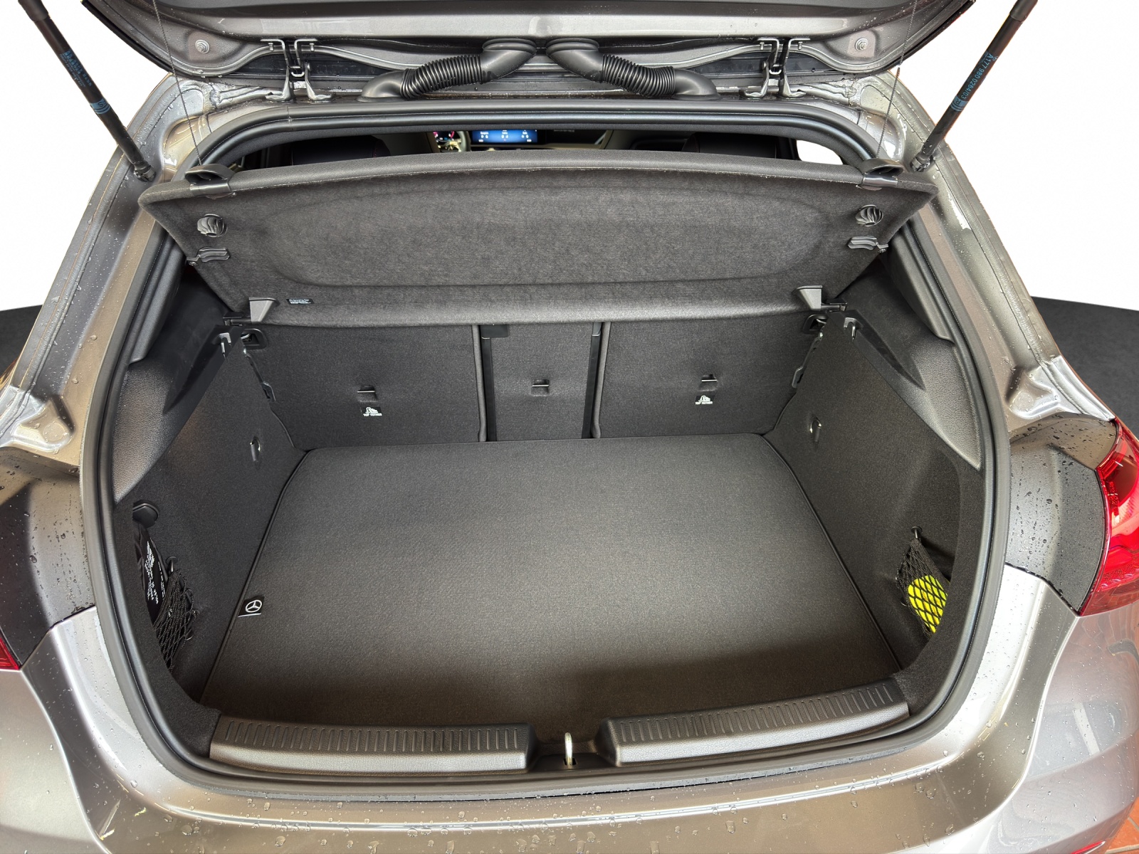 MERCEDES-BENZ A AMG 35 4Matic+ 8G-DCT-image-18
