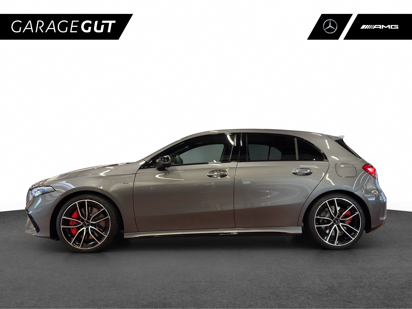 MERCEDES-BENZ A AMG 35 4Matic+ 8G-DCT-showroom-element-1