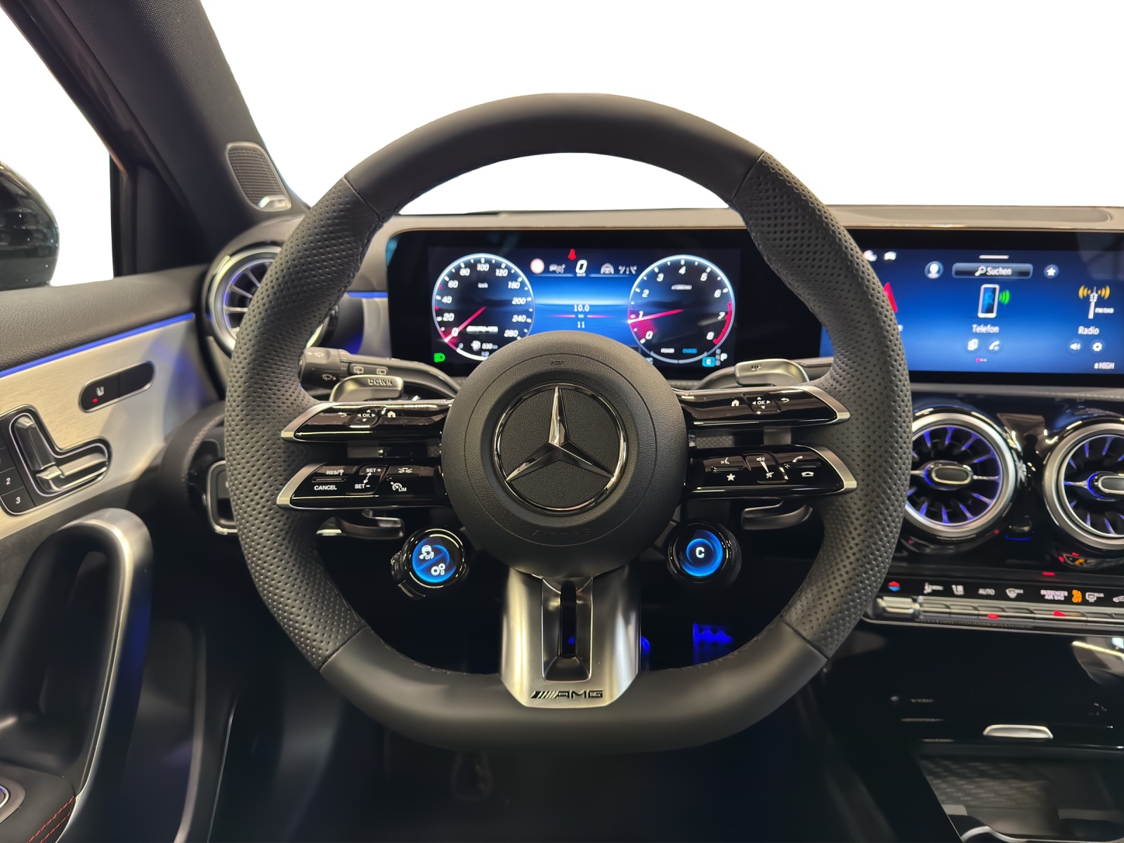 MERCEDES-BENZ A AMG 35 4Matic+ 8G-DCT-image-10