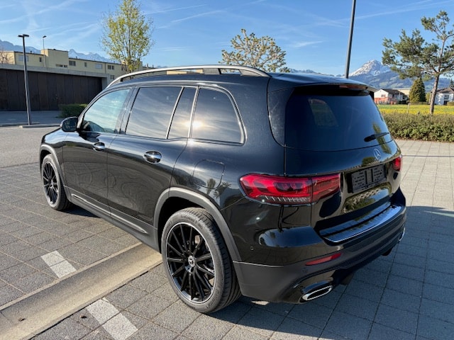 MERCEDES-BENZ GLB 220 d 4Matic AMG Line 8G-Tronic-image-6