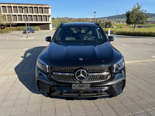 MERCEDES-BENZ GLB 220 d 4Matic AMG Line 8G-Tronic-image-1