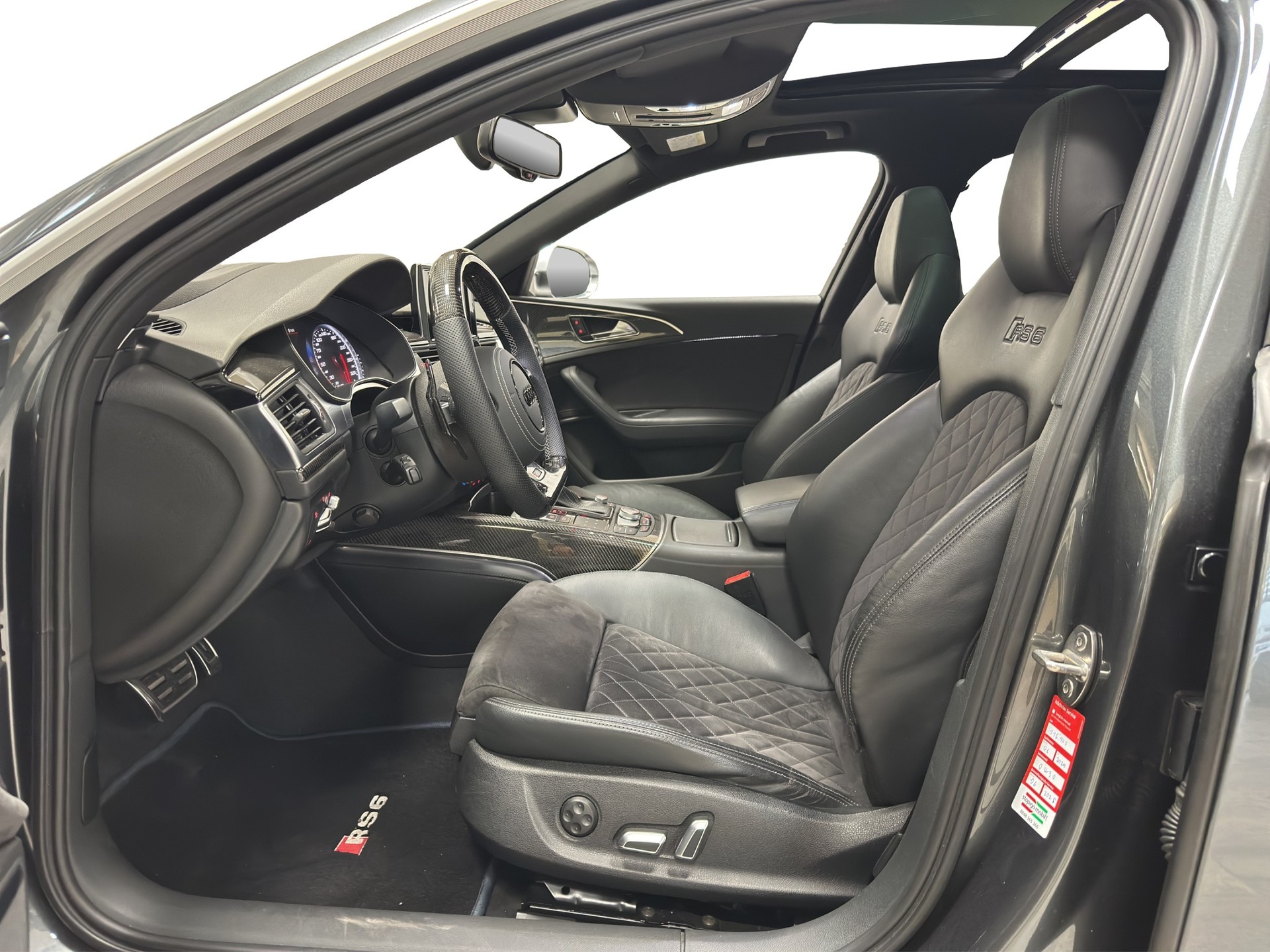 AUDI RS6 Avant 4.0 TFSI V8 performance quattro-image-18