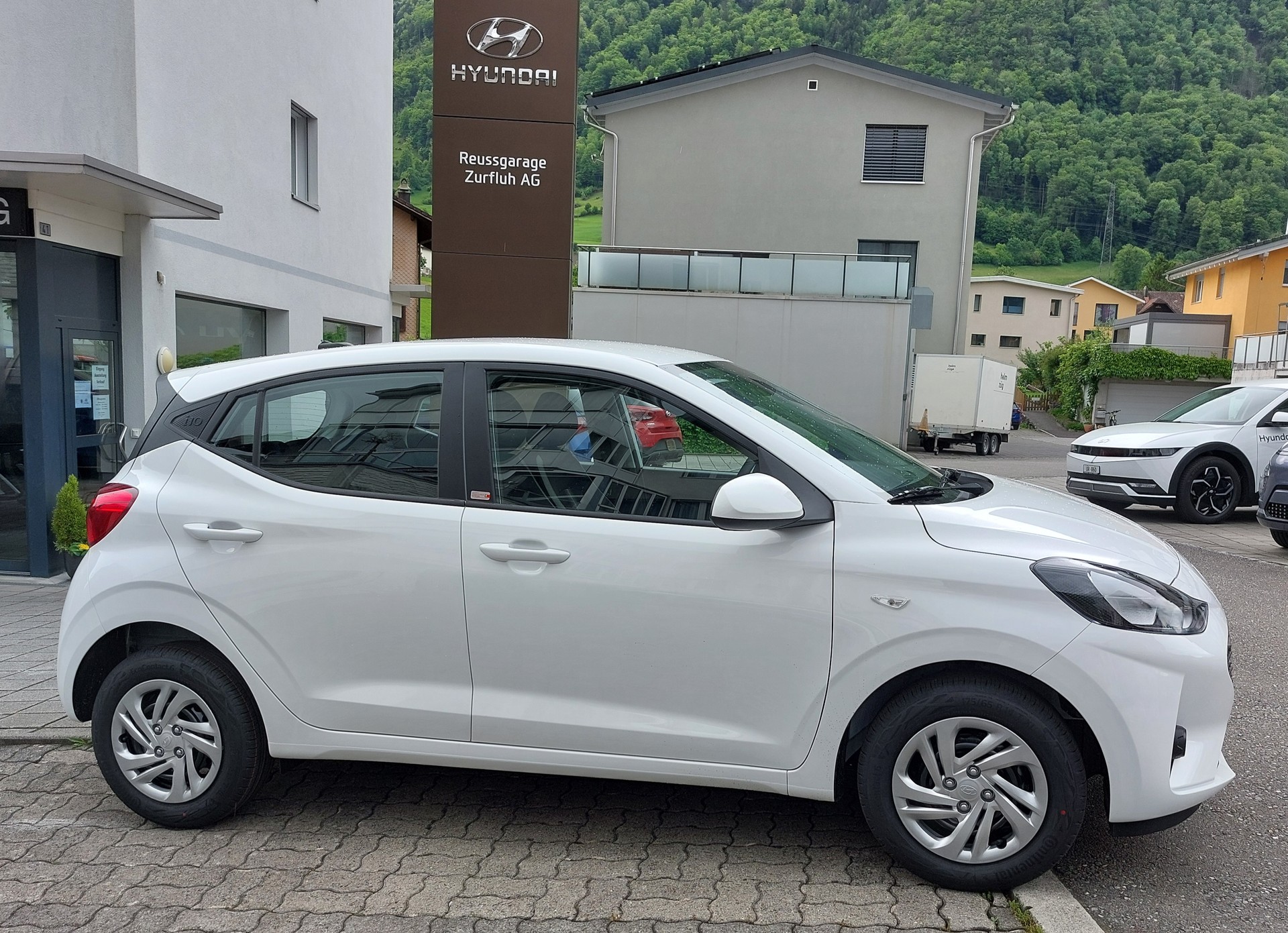 HYUNDAI i10 Origo-showroom-element-1