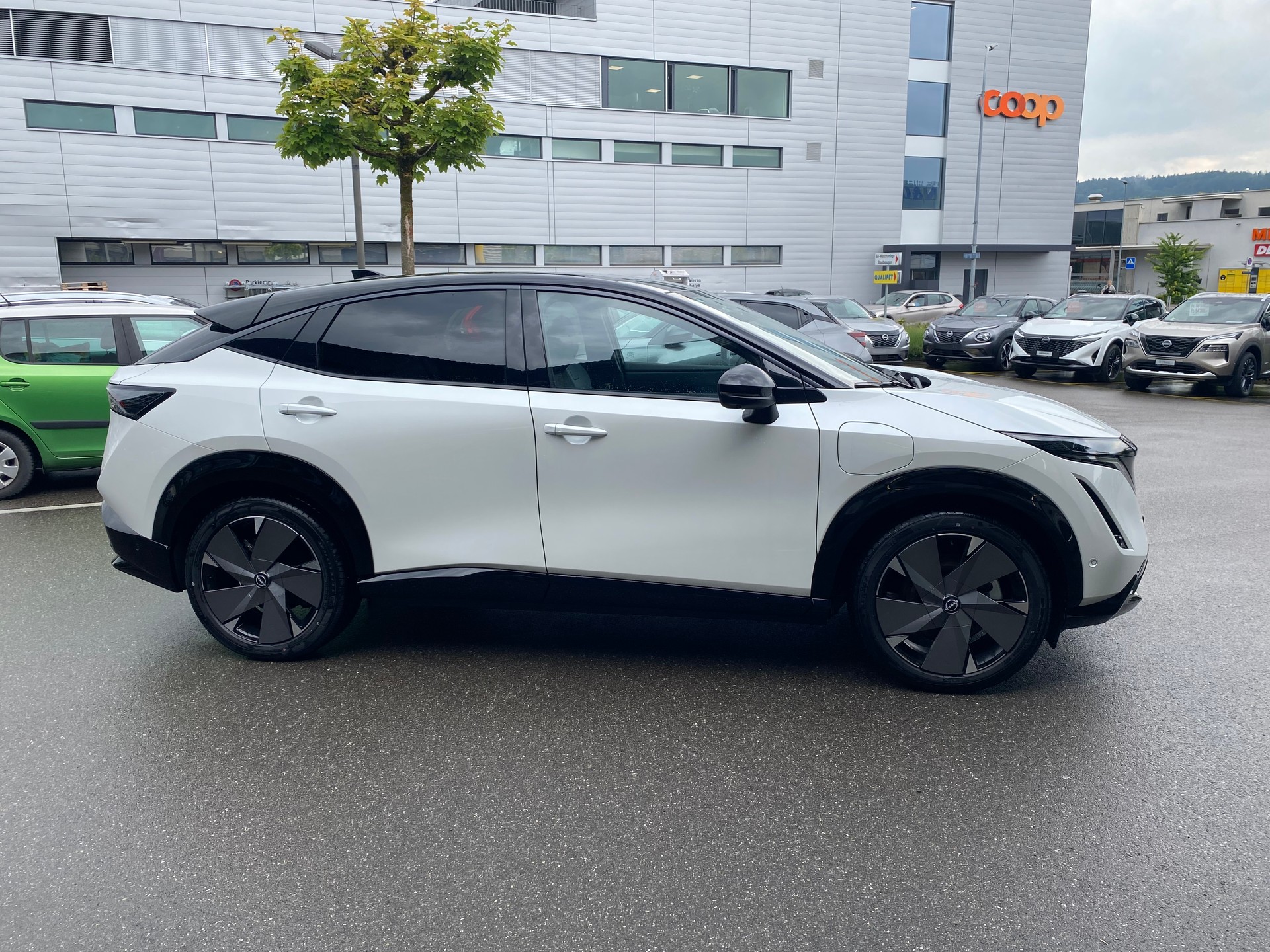 NISSAN Ariya 87 kWh e-4orce Evolve400 Allrad-image-4