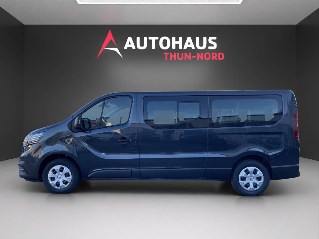 RENAULT Trafic Grand Passenger 2.0 dCi Blue 150 evolution-showroom-element-1