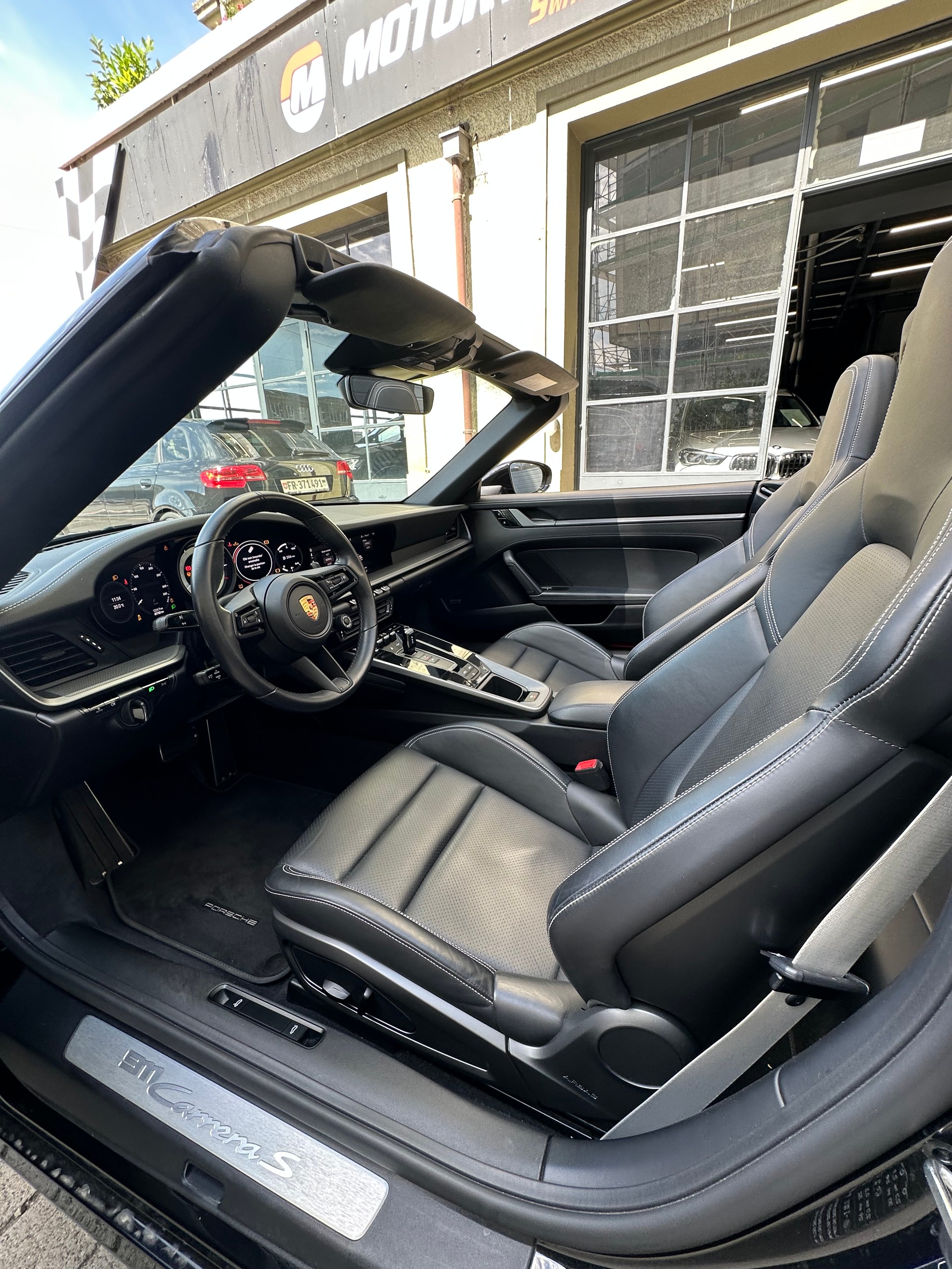 PORSCHE 911 Carrera S Cabriolet PDK-image-14