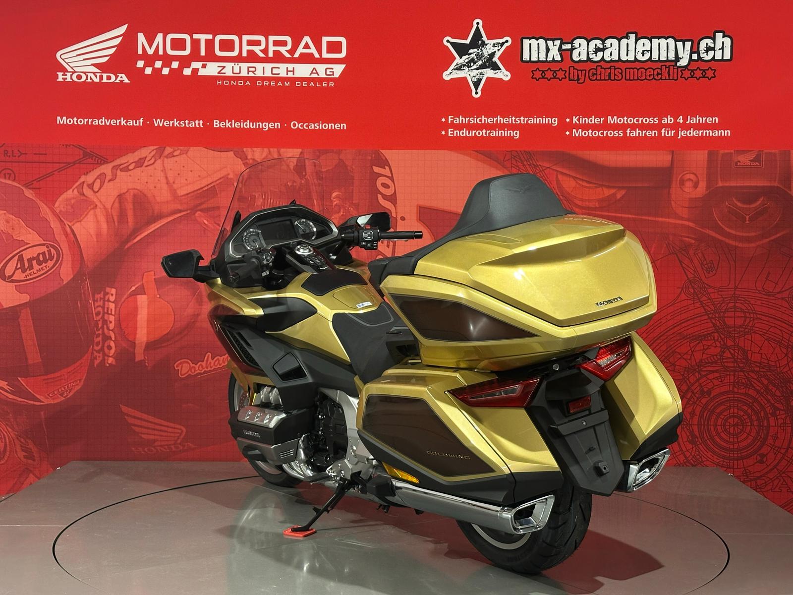 HONDA Gold Wing *Eternal Gold*-image-6