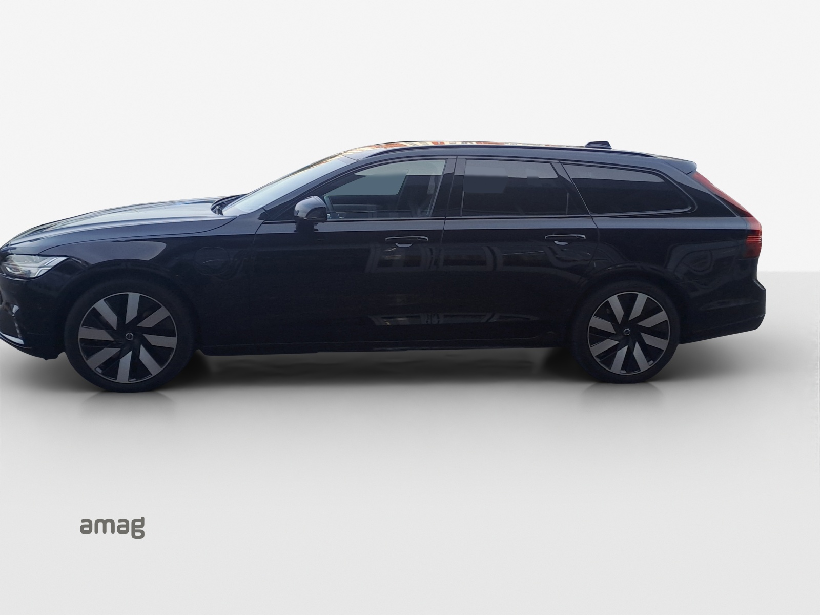 VOLVO V90 T8 eAWD Plug in Hybrid Ultimate Dark Geartronic-showroom-element-1