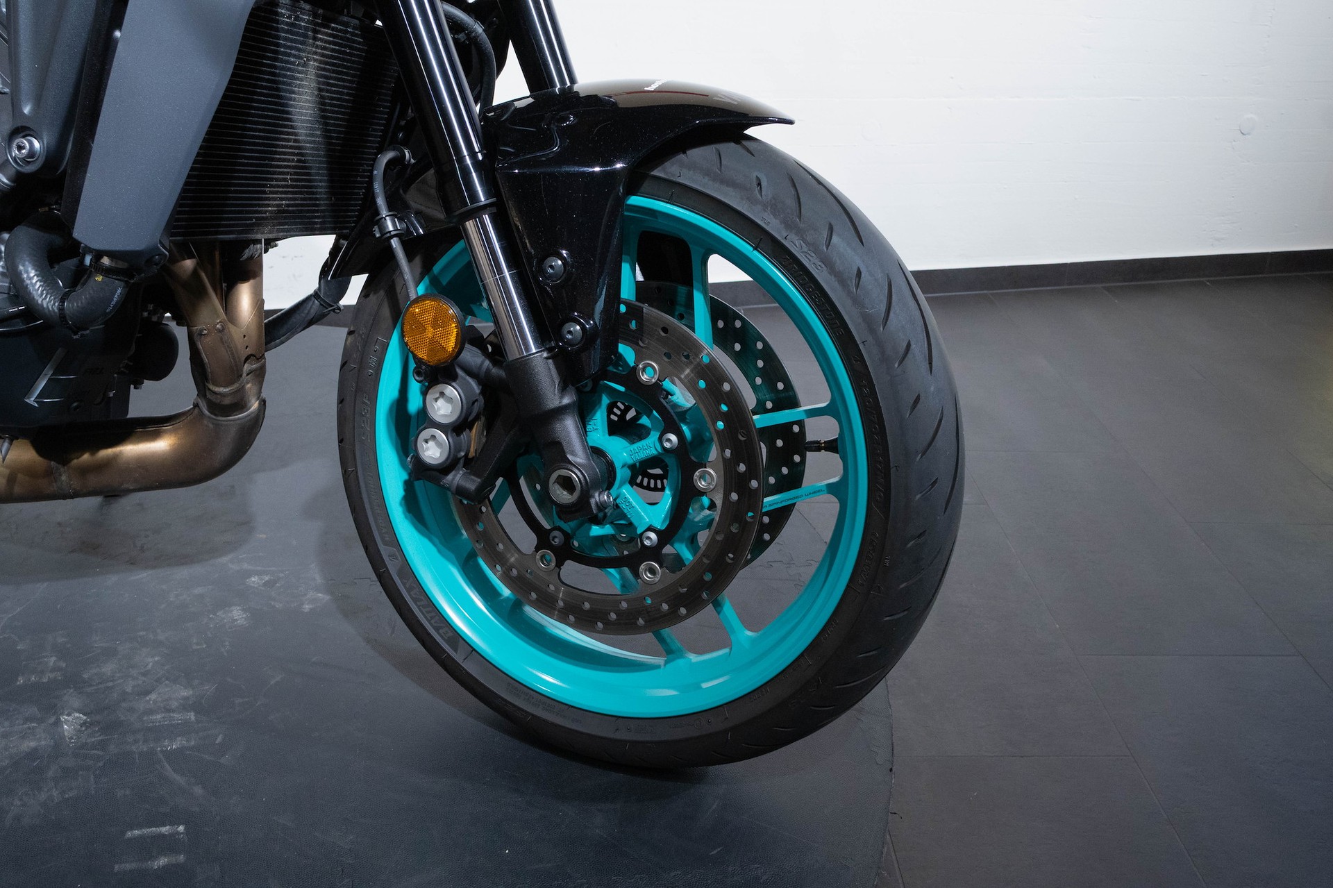 YAMAHA MT-09 Y-AMT-image-13