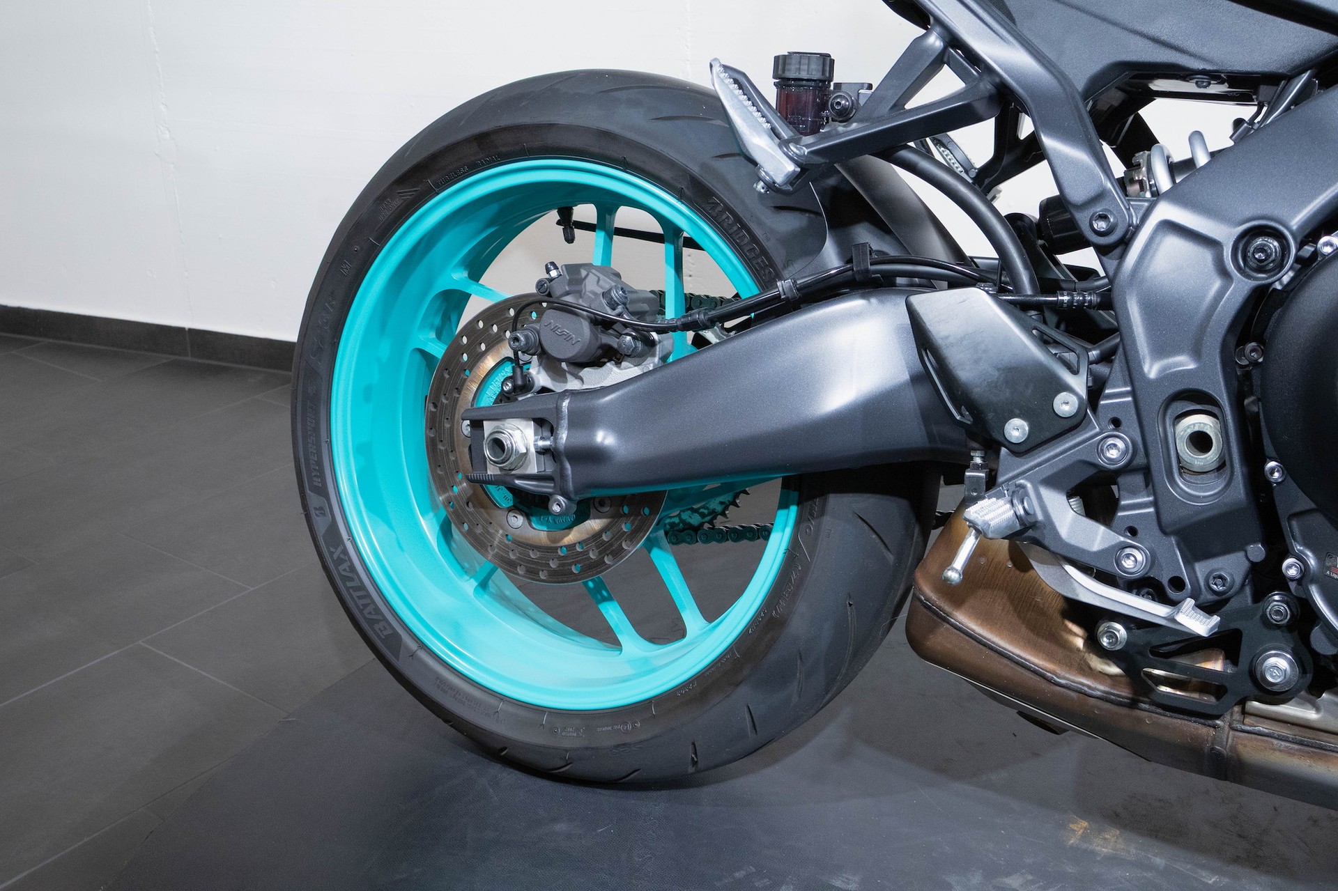 YAMAHA MT-09 Y-AMT-image-12