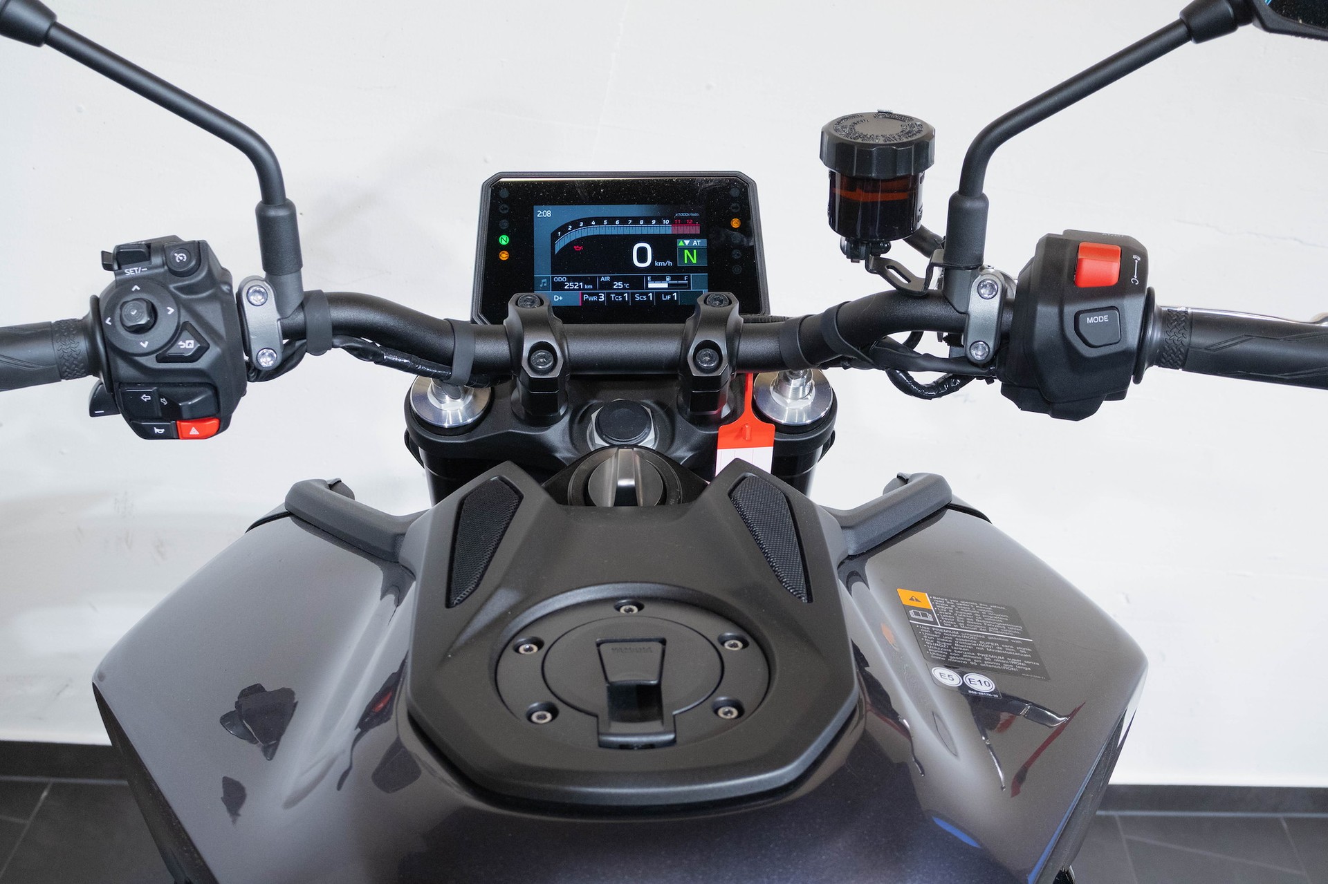 YAMAHA MT-09 Y-AMT-image-9