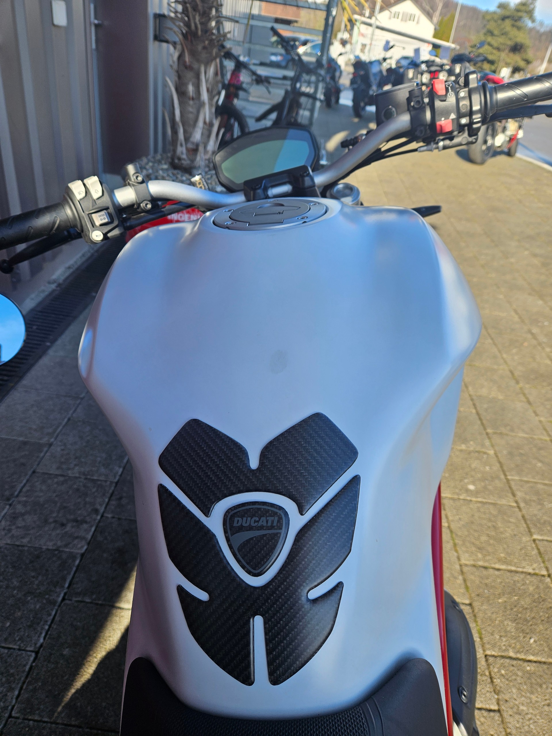 DUCATI Monster 797-image-10