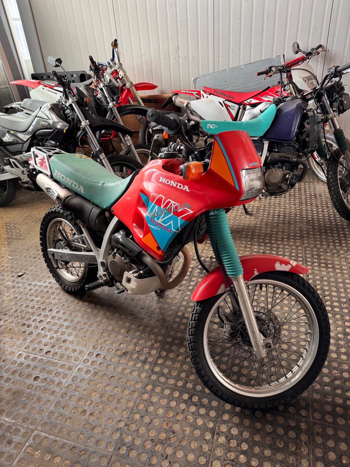 HONDA NX 250 M-image-1