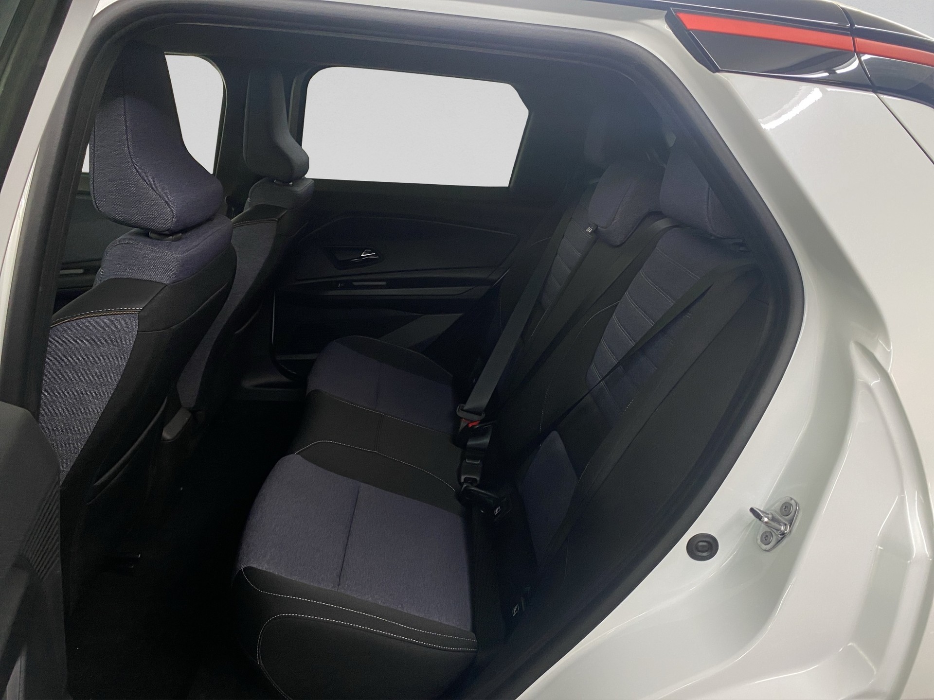 RENAULT R5 E-Tech Comfort Range 52 kWh Techno-image-10