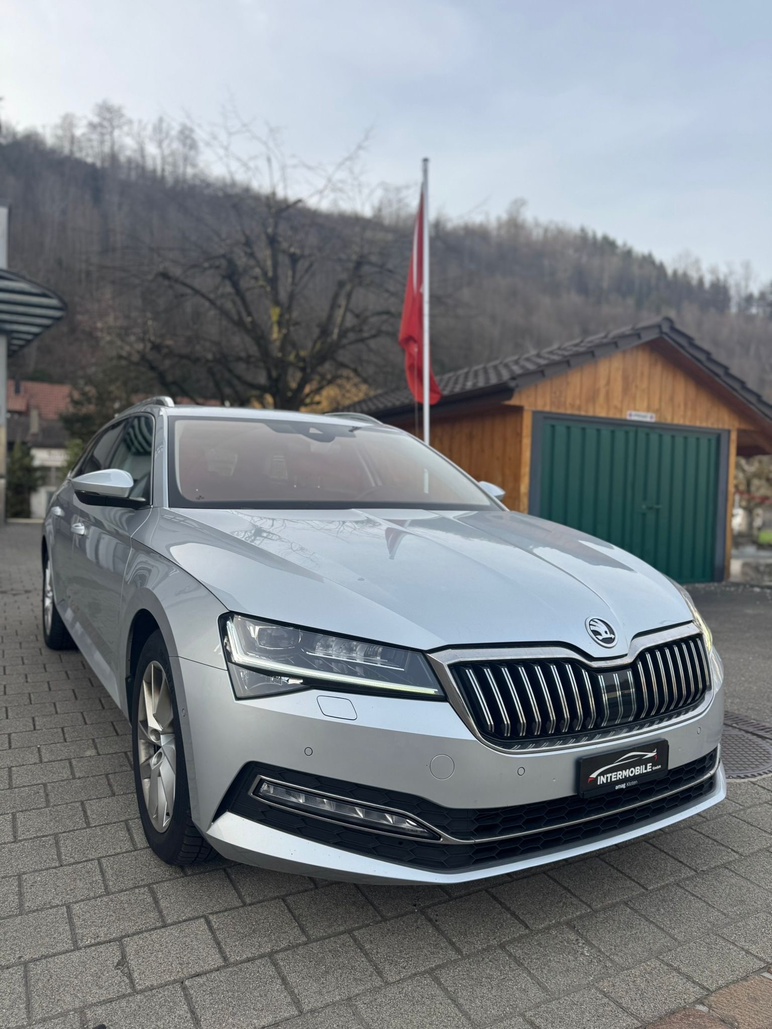 SKODA Superb Combi 2.0 TDi Style DSG-image-3
