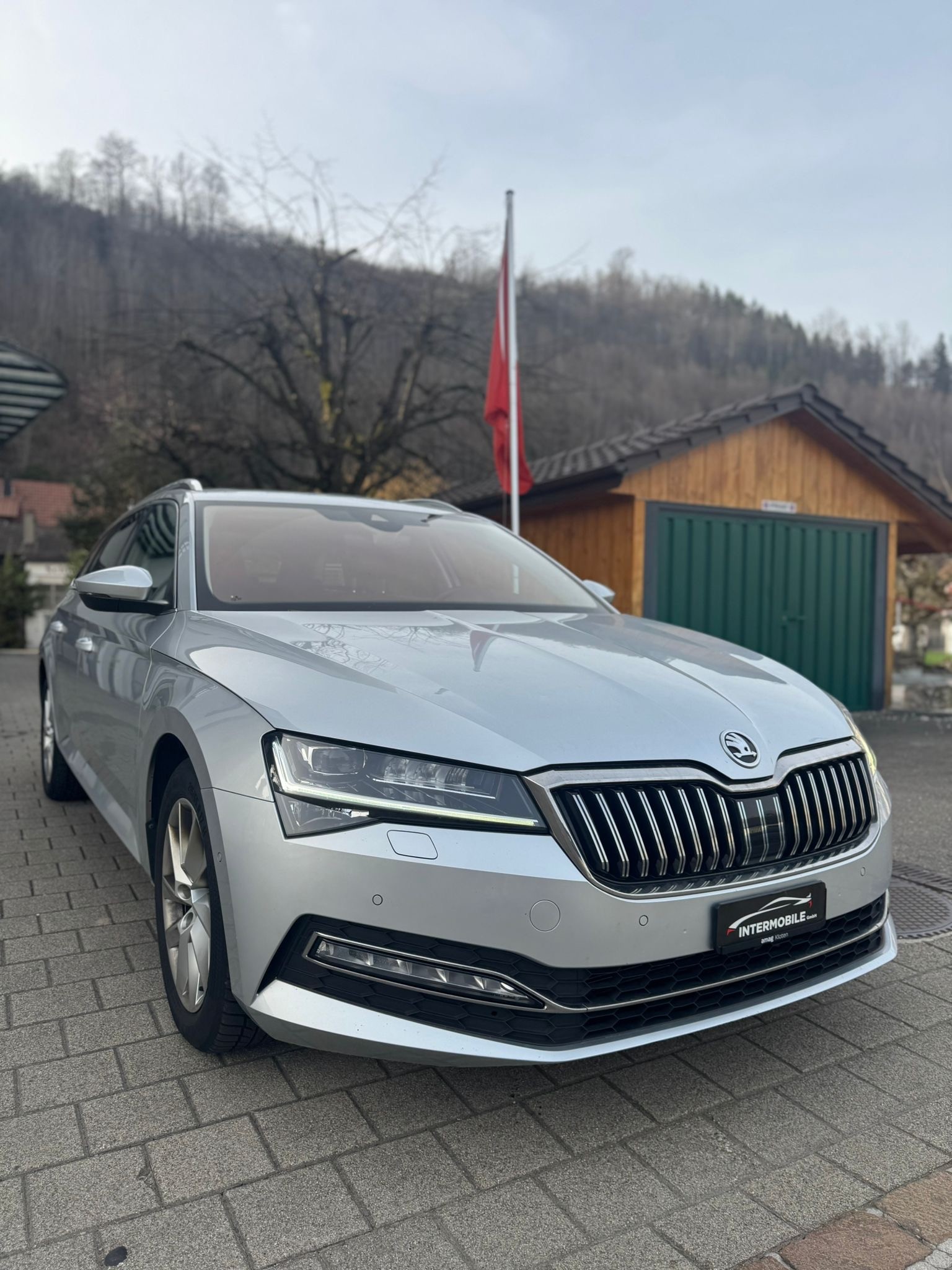 SKODA Superb Combi 2.0 TDi Style DSG-image-4