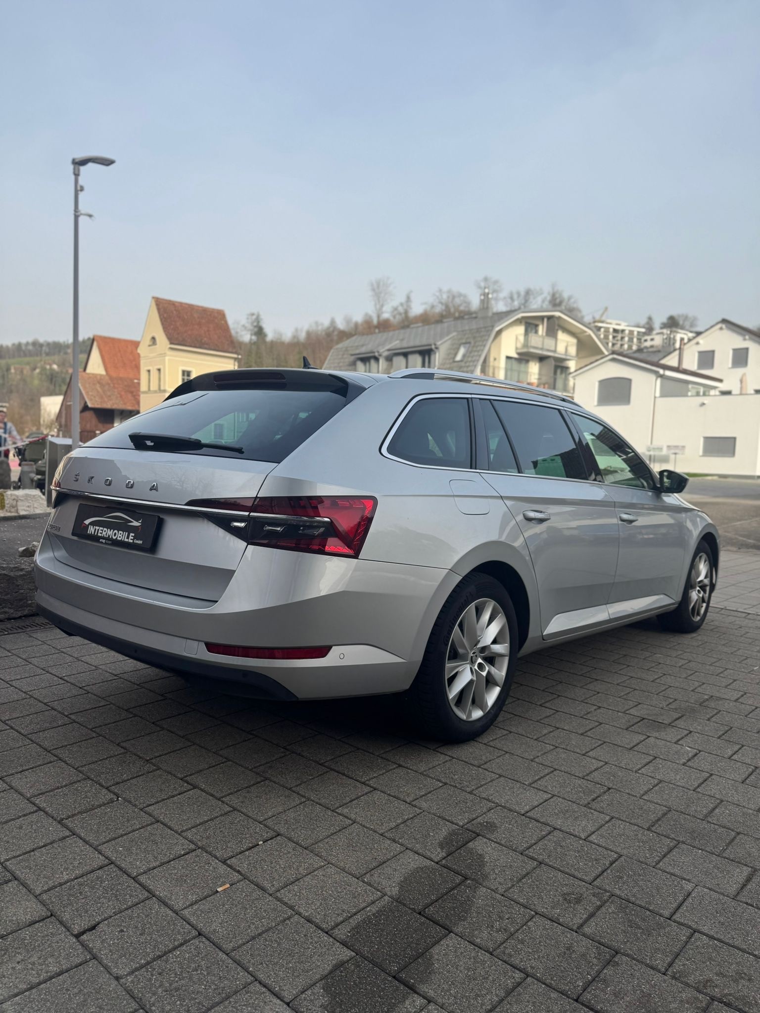 SKODA Superb Combi 2.0 TDi Style DSG-image-7