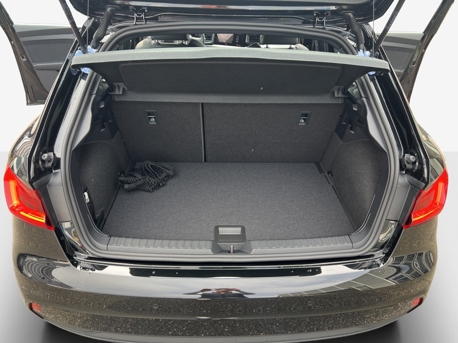 AUDI A1 Sportback 30 TFSI Attraction S-tronic-image-12
