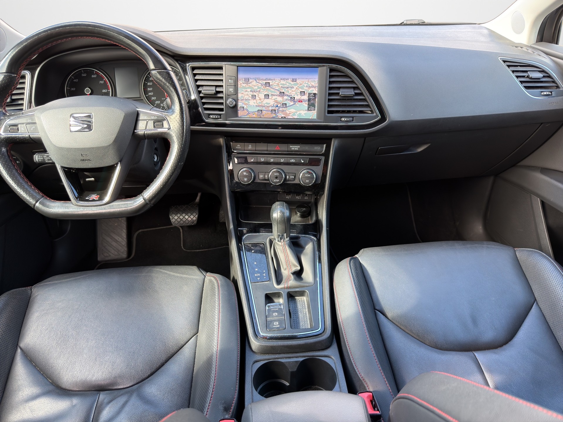 SEAT Leon 1.4 TSI FR Line DSG-image-9