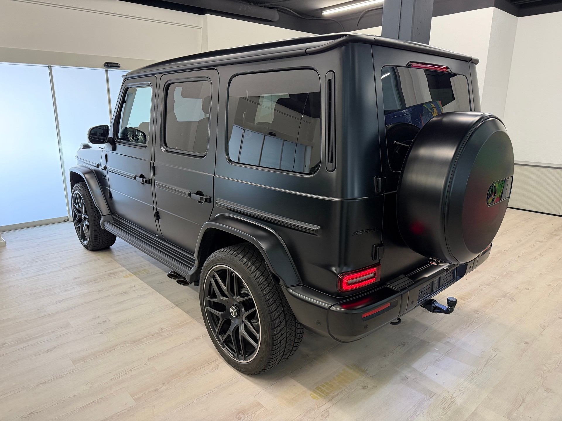 MERCEDES-BENZ G 63 AMG 9G-Tronic-image-13
