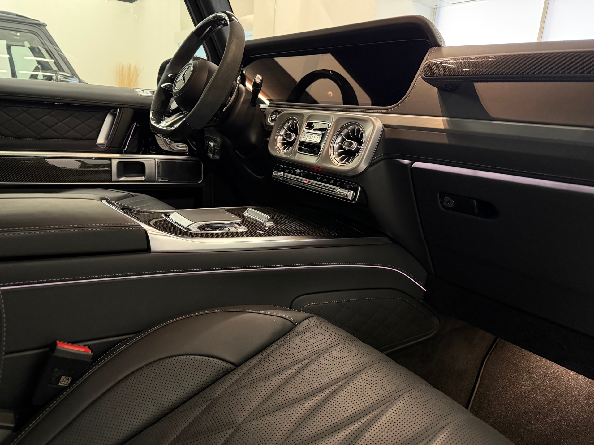 MERCEDES-BENZ G 63 AMG 9G-Tronic-image-29