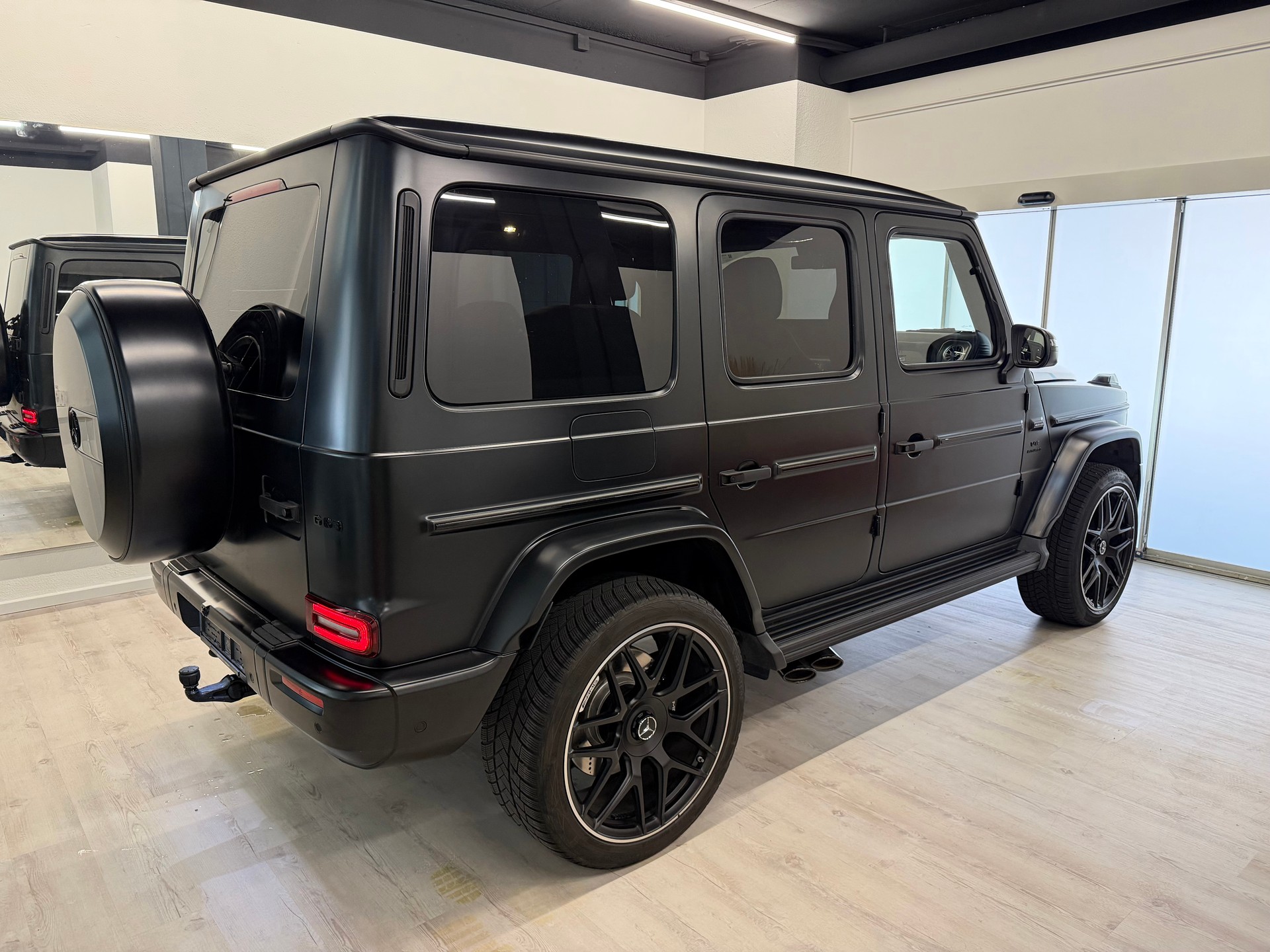 MERCEDES-BENZ G 63 AMG 9G-Tronic-image-15