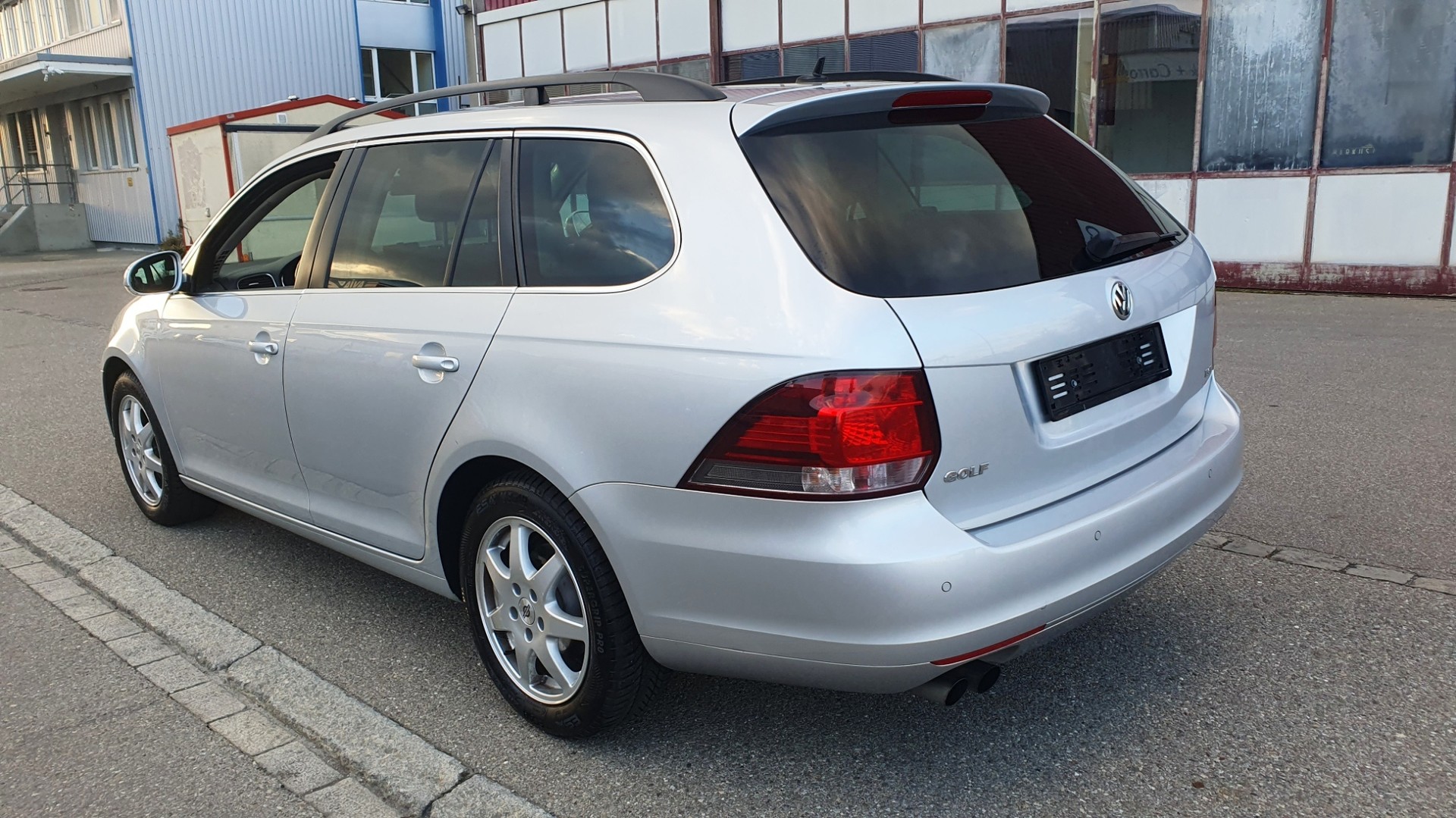 VW Golf Variant 1.4 TSI Comfortline DSG-image-6