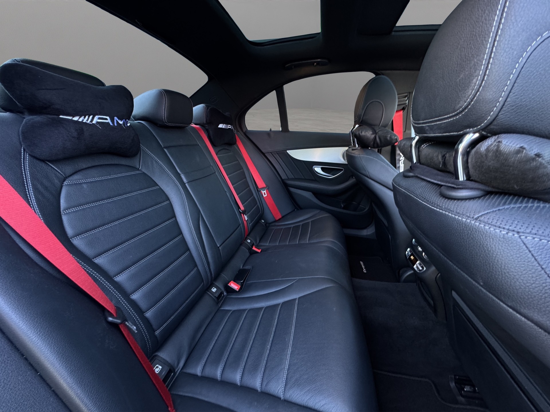MERCEDES-BENZ C 450 AMG 4Matic 7G-Tronic-image-16