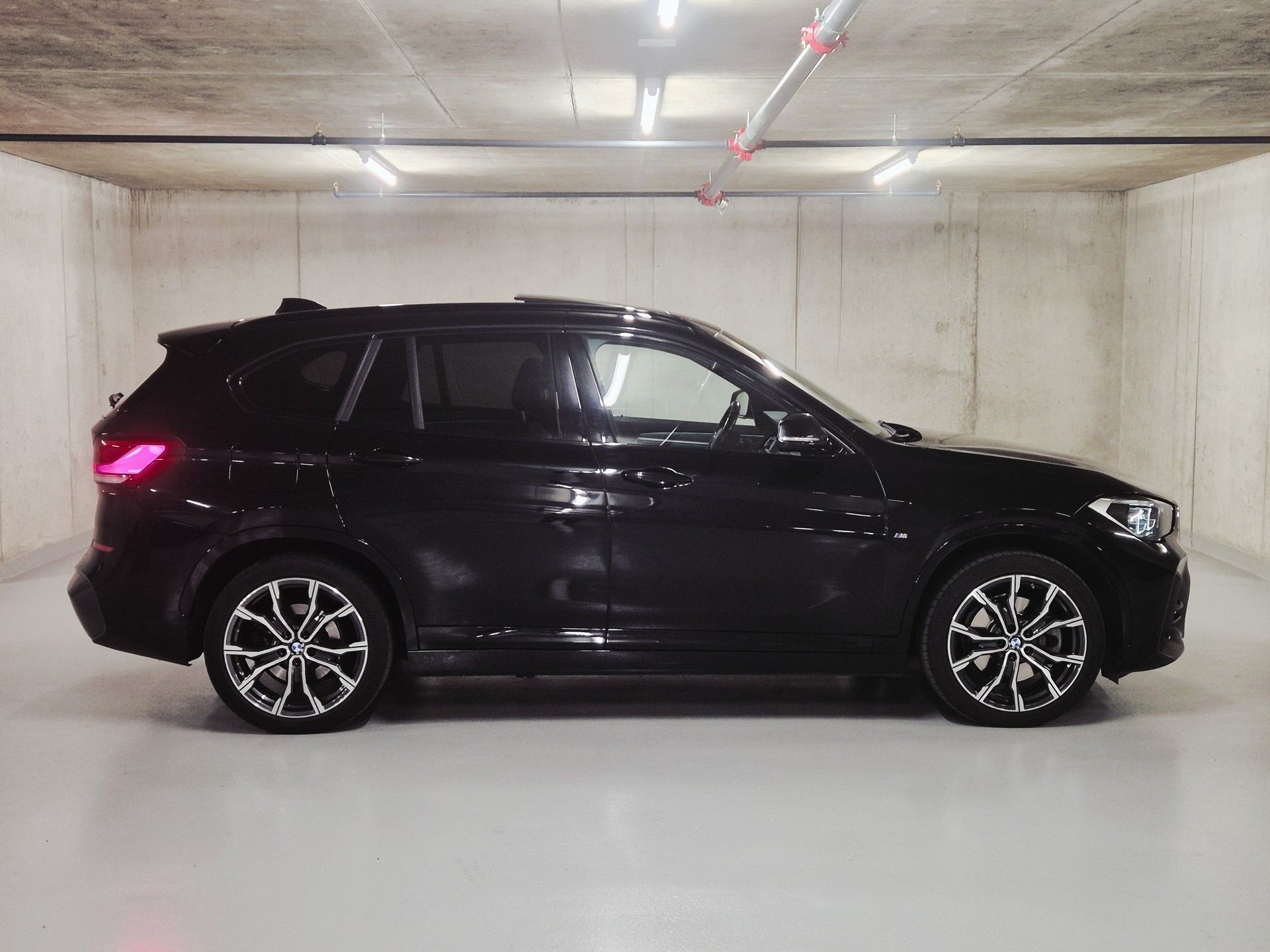 BMW X1 xDrive 25e M Sport Steptronic-showroom-element-3