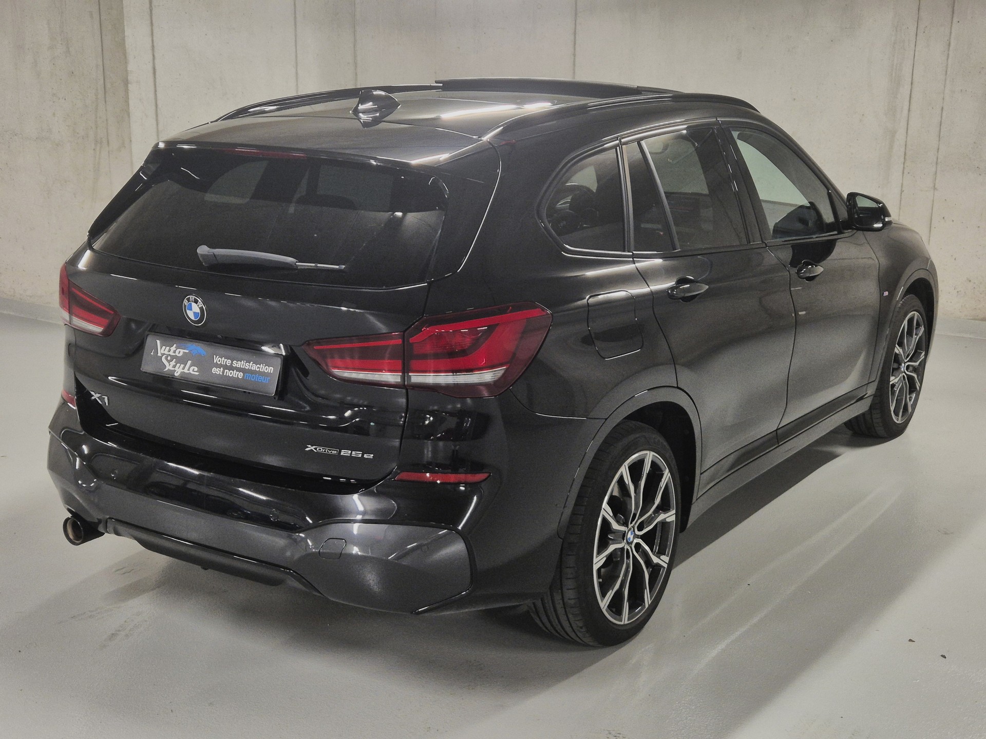 BMW X1 xDrive 25e M Sport Steptronic-image-6