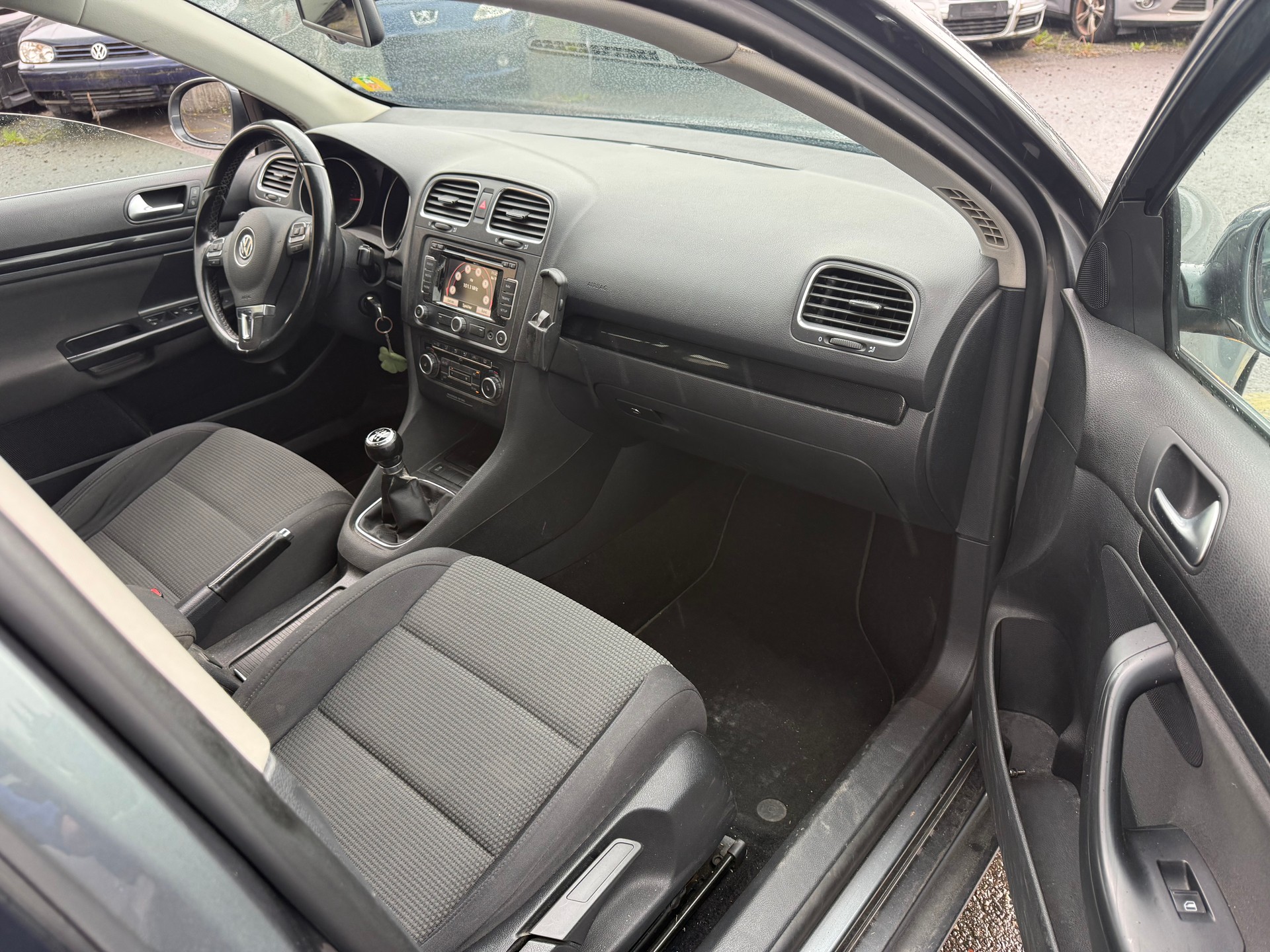 VW Golf Variant 1.6 TDI Value 4Motion-image-7