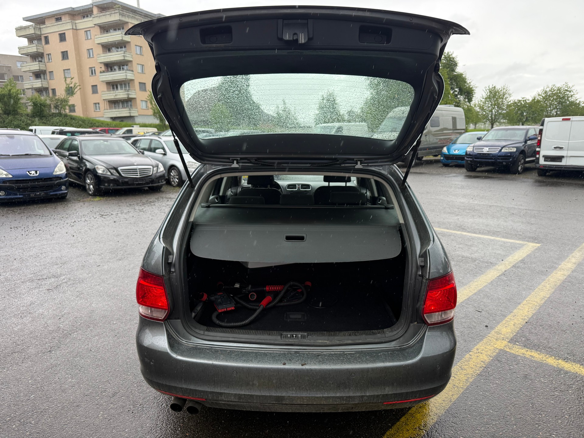 VW Golf Variant 1.6 TDI Value 4Motion-image-5